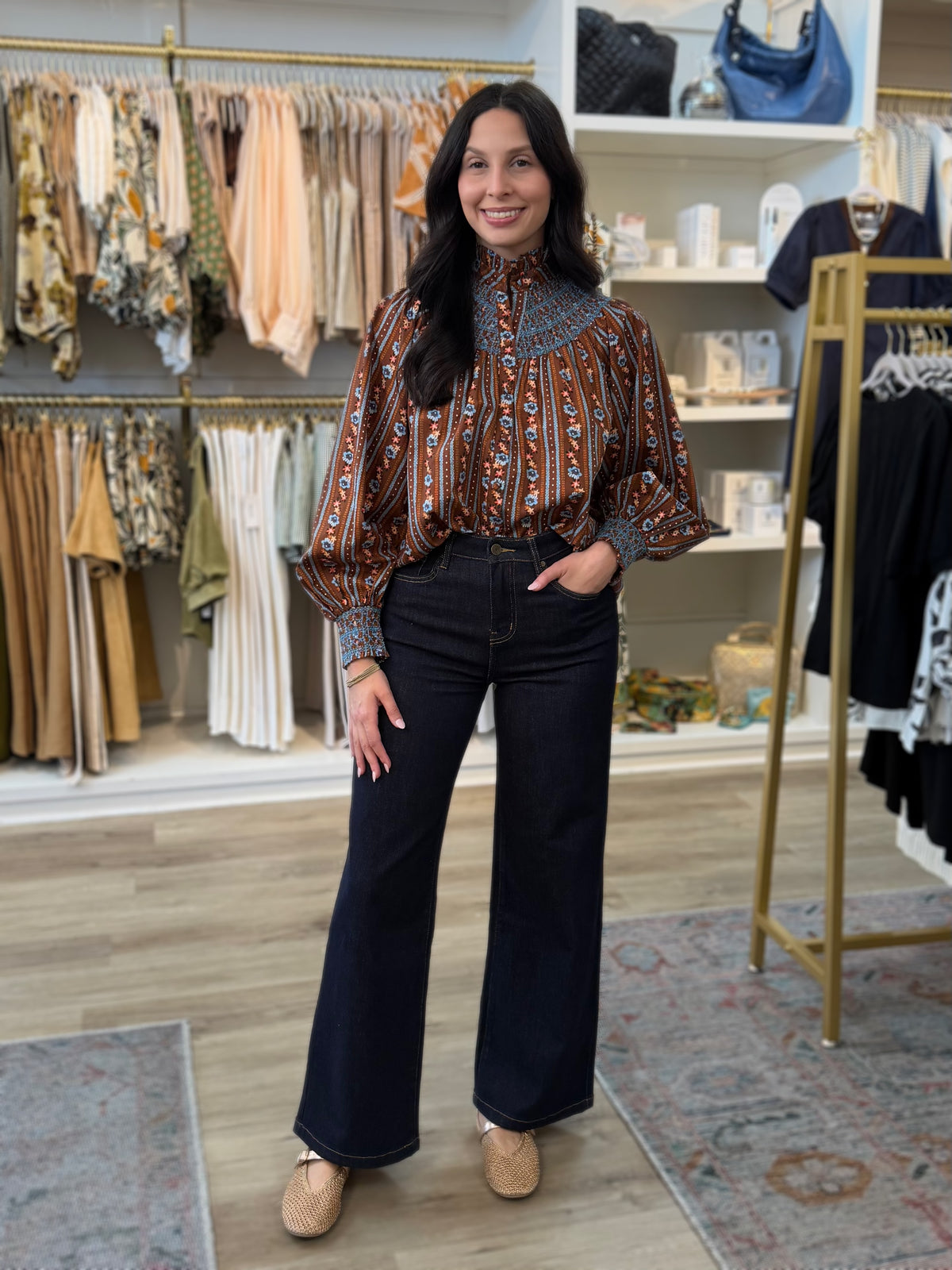 FIRESIDE FLORAL LONG VOLUMINOUS SLEEVE SMOCKED BEDFORD TOP