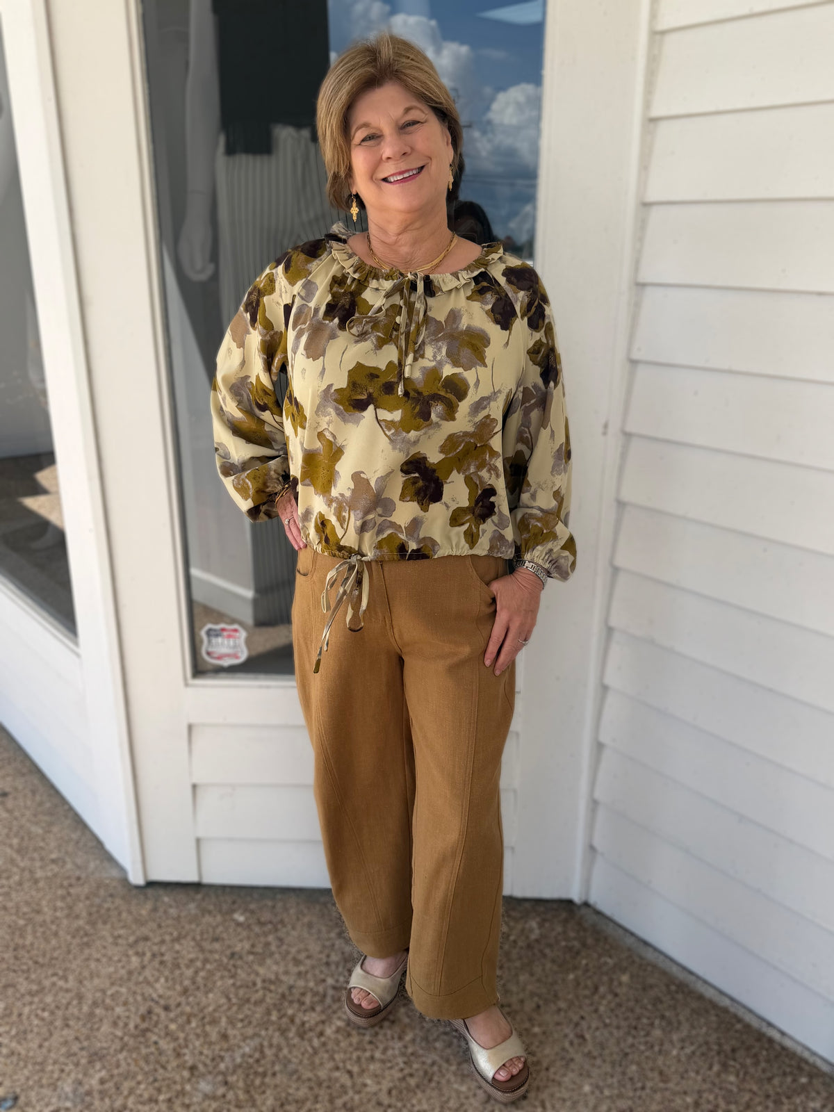 ACACIA/CHOCOLATE FLORAL PRINT LONG SLEEVE TIE TOP