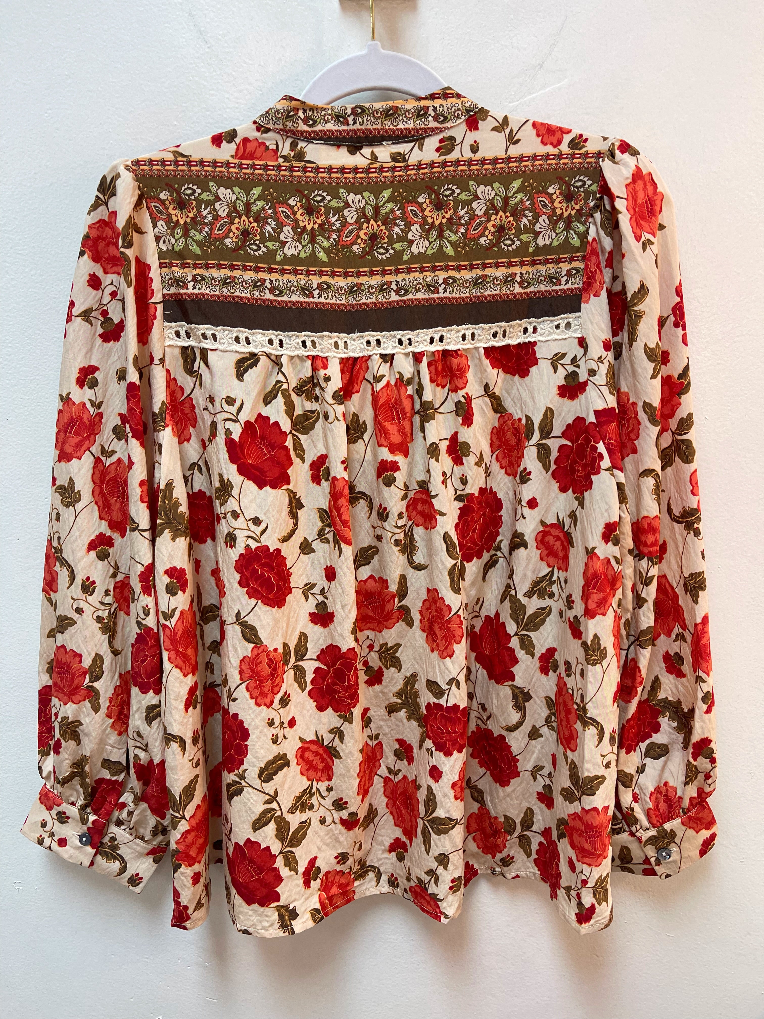 ECRU FLORAL PRINT LONG SLEEVE BLOUSE