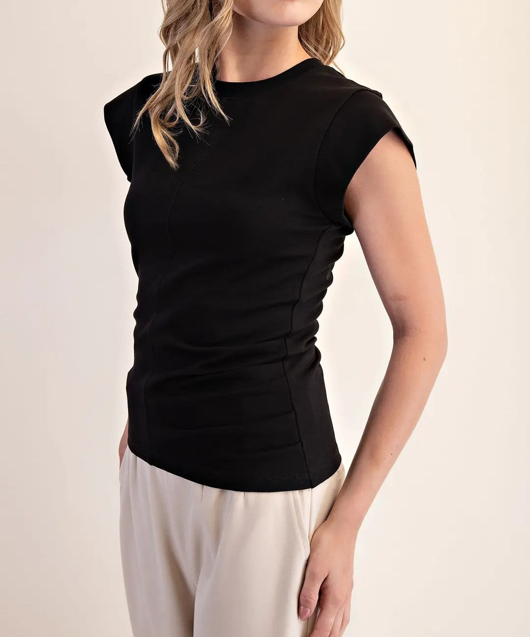 BLACK RUSTIC GATHERED KNIT TOP