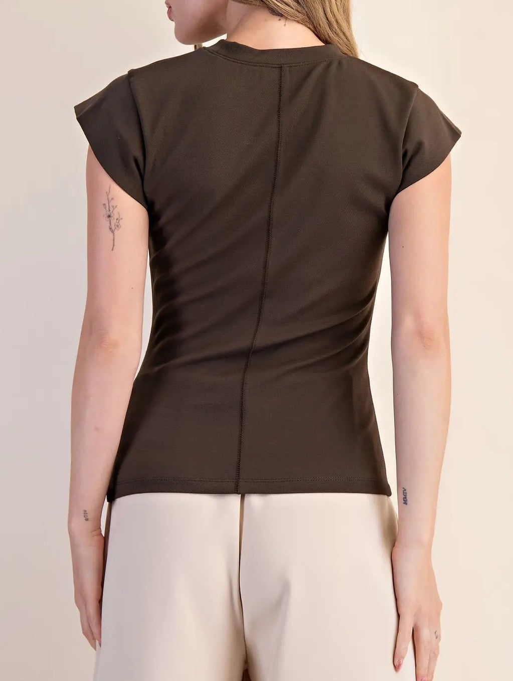 OLIVE RUSTIC GATHERED KNIT TOP