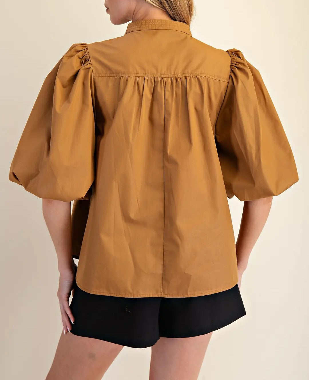 CAMEL MANDARIAN COLLAR VNECK BUBBLE SLEEVE POPLIN TOP