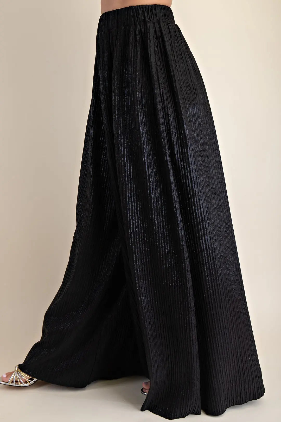 BLACK METALLIC PLEATED WIDE LEG PANTS