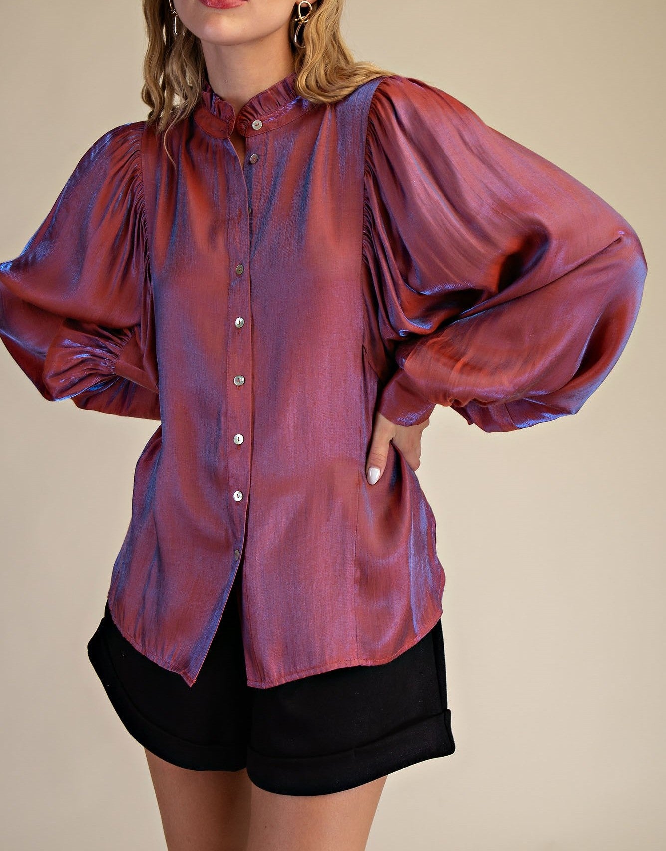 REFLECTIVE RUST BUTTON UP LONG BATWING SLEEVE TOP
