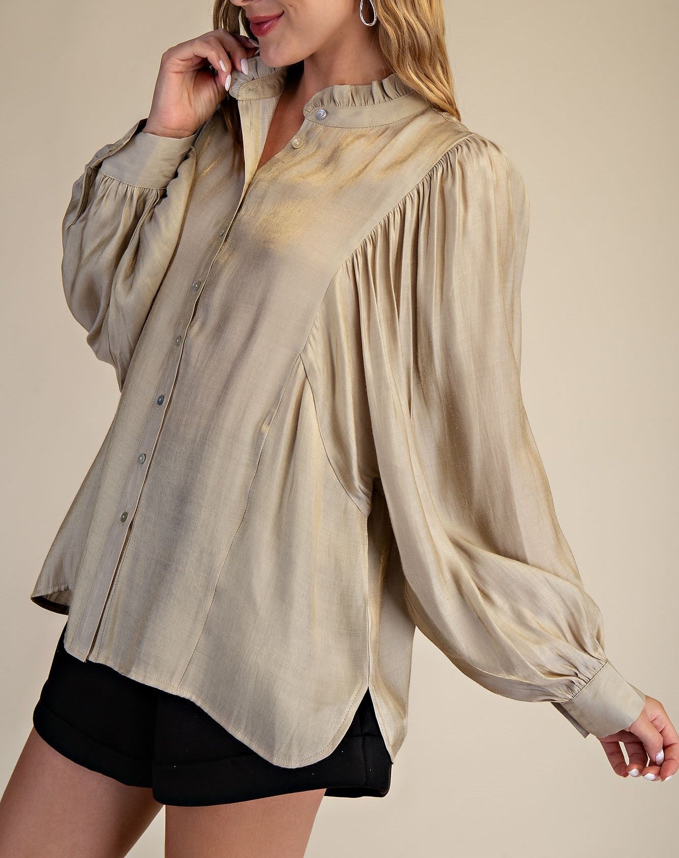 REFLECTIVE CHAMPAGNE BUTTON UP LONG BATWING SLEEVE TOP