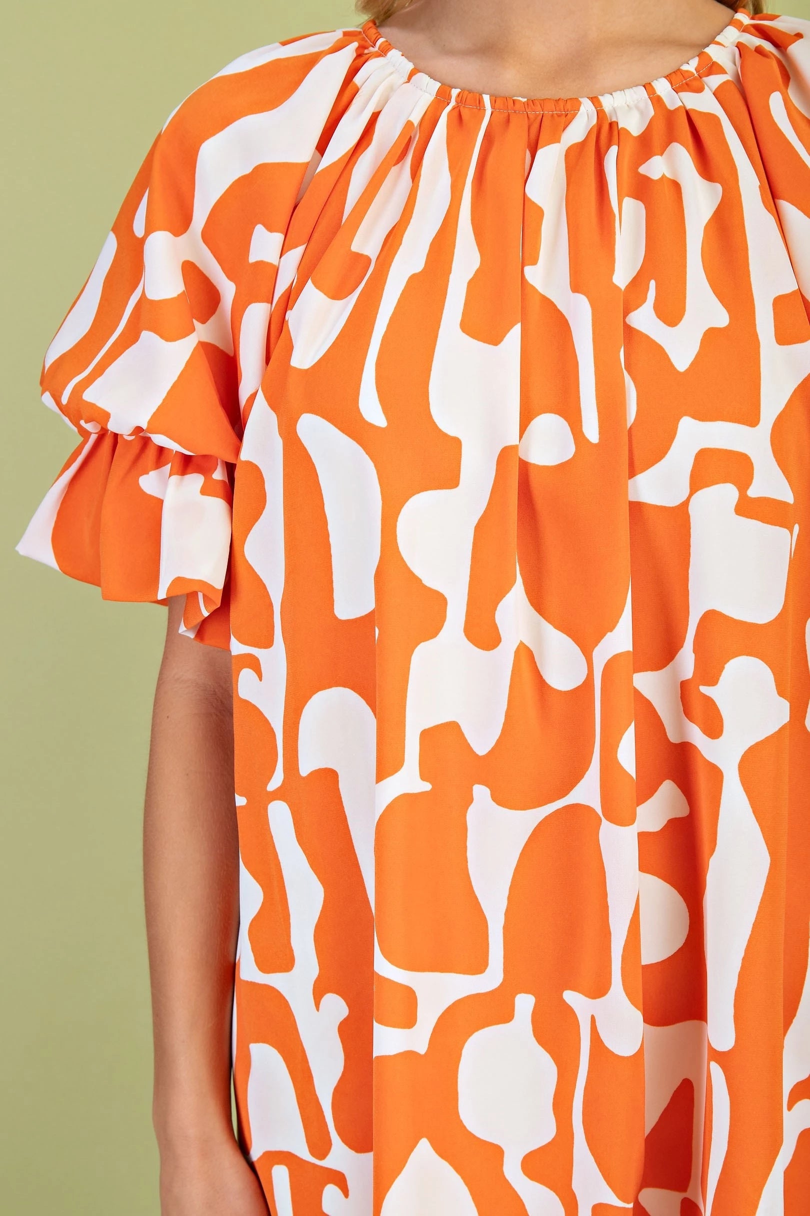 ORANGE GEOMETRIC GATHERED SLEEVE LOOSE FIT MINI DRESS