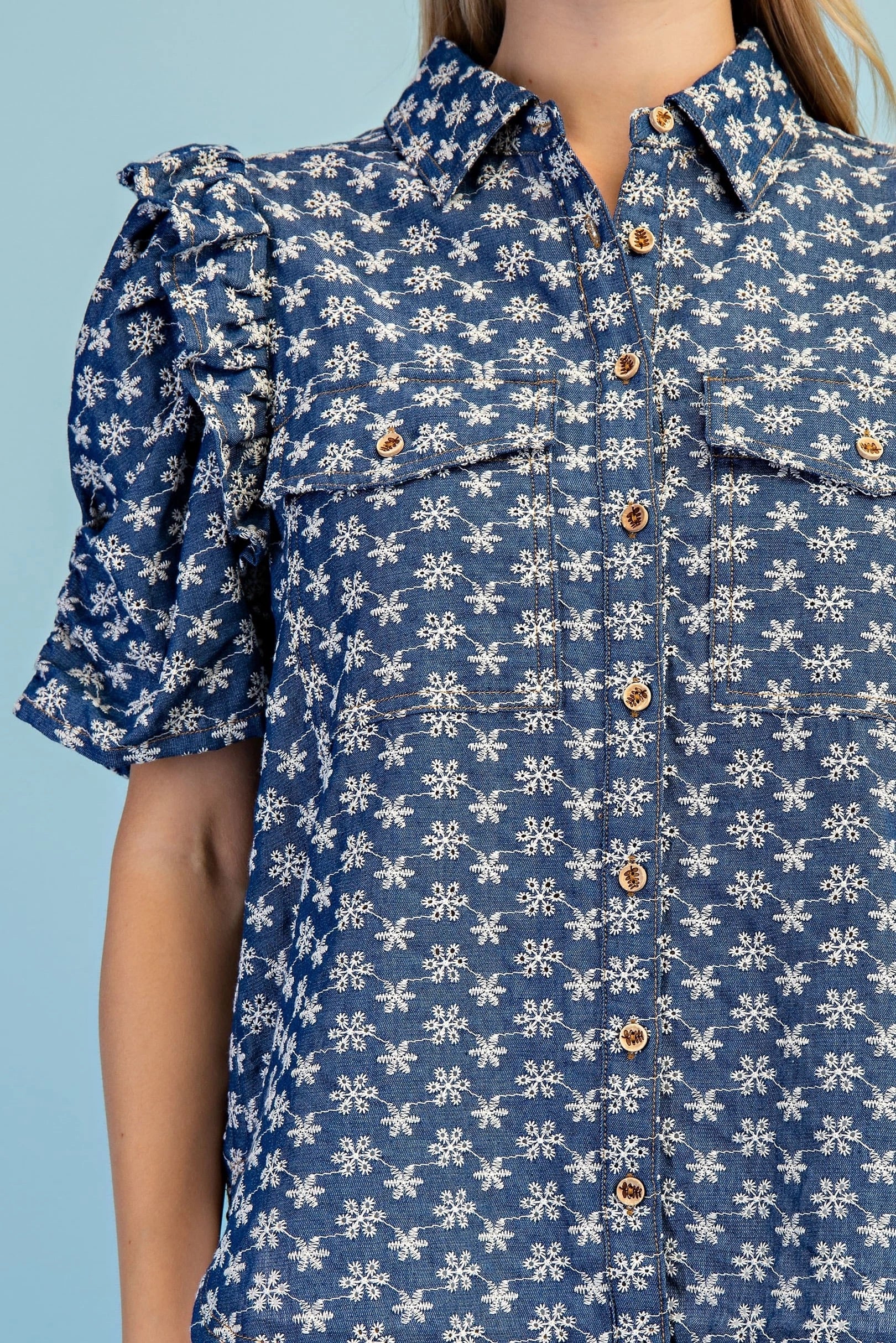 BLUE DENIM FLORAL EMBROIDERED RUFFLED GATHERED SLEEVE BUTTON UP TOP