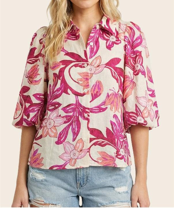 FUCHSIA FLORAL PRINT 3/4 BUBBLE SLEEVE BUTTON UP TOP