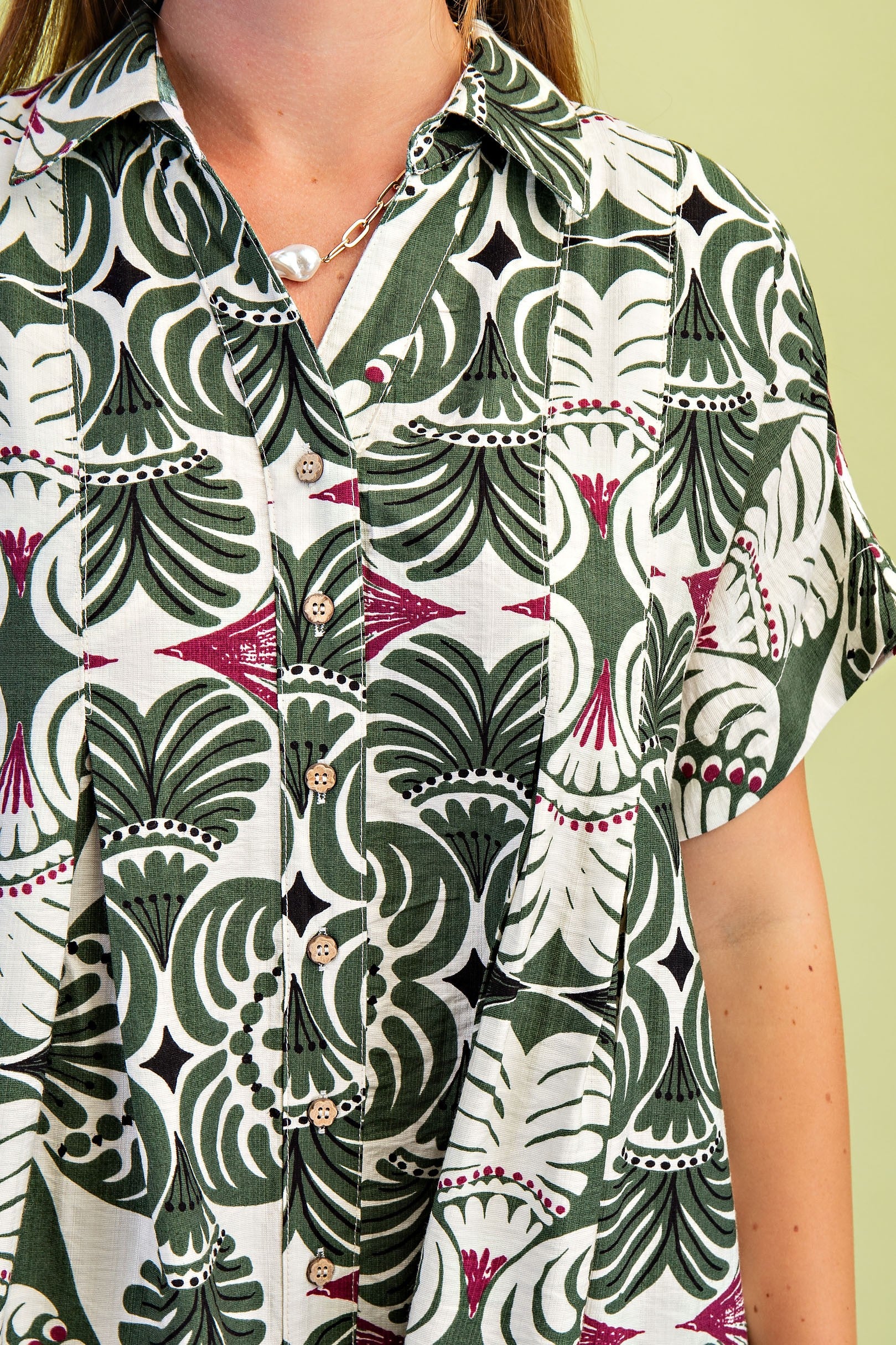OLIVE MIX PRINTED SHORT SLEEVE BUTTON UP TOP