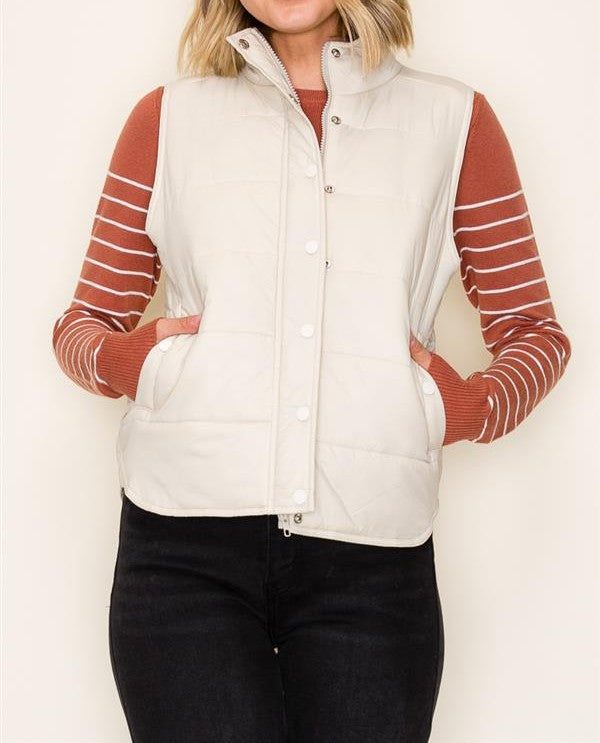 IVORY ZIP UP & SNAP BUTTON SOLID PUFFER VEST