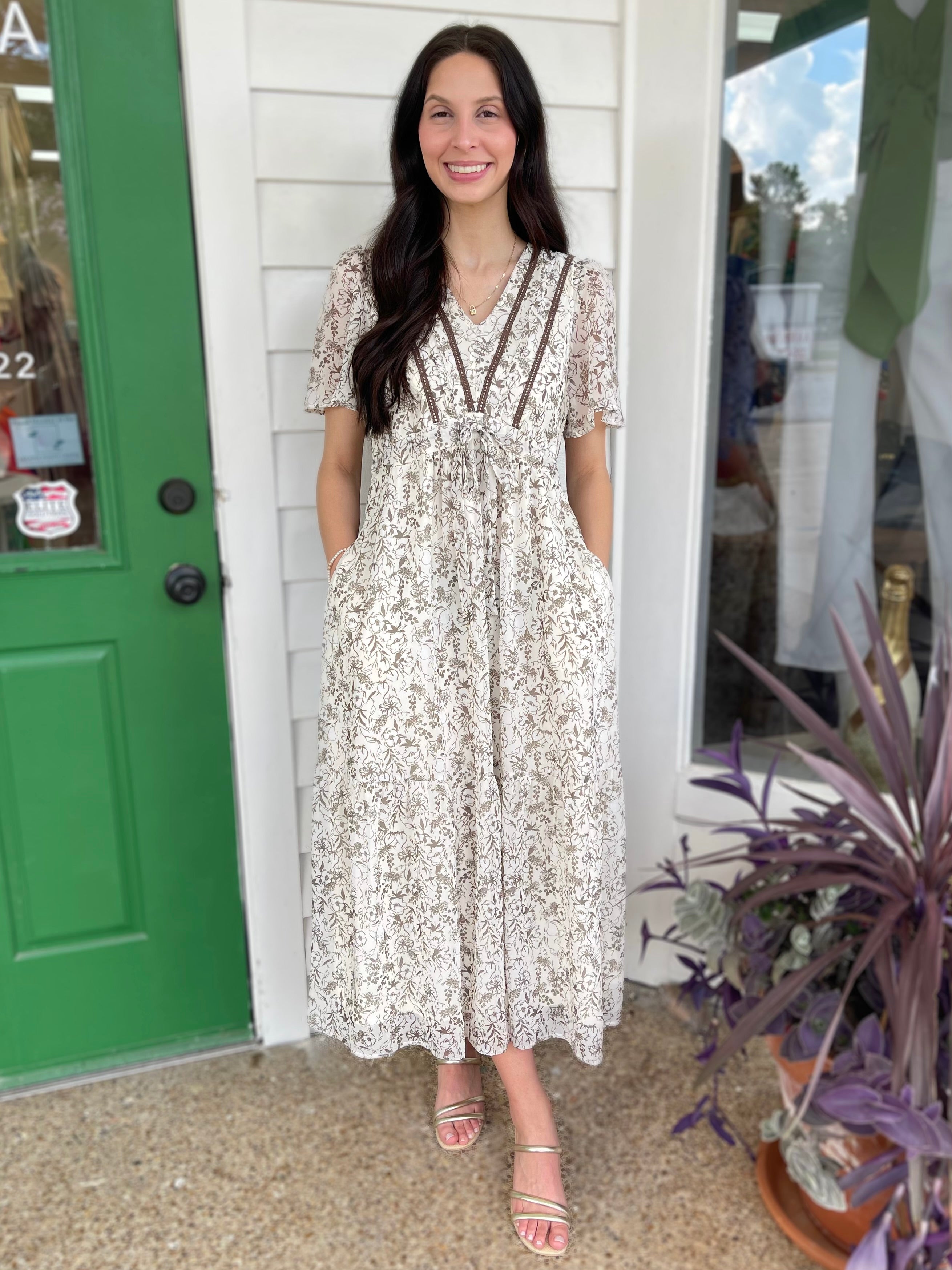 MOCHA MULTI FLORAL PRINT VNECK SHORT SLEEVE MAXI DRESS