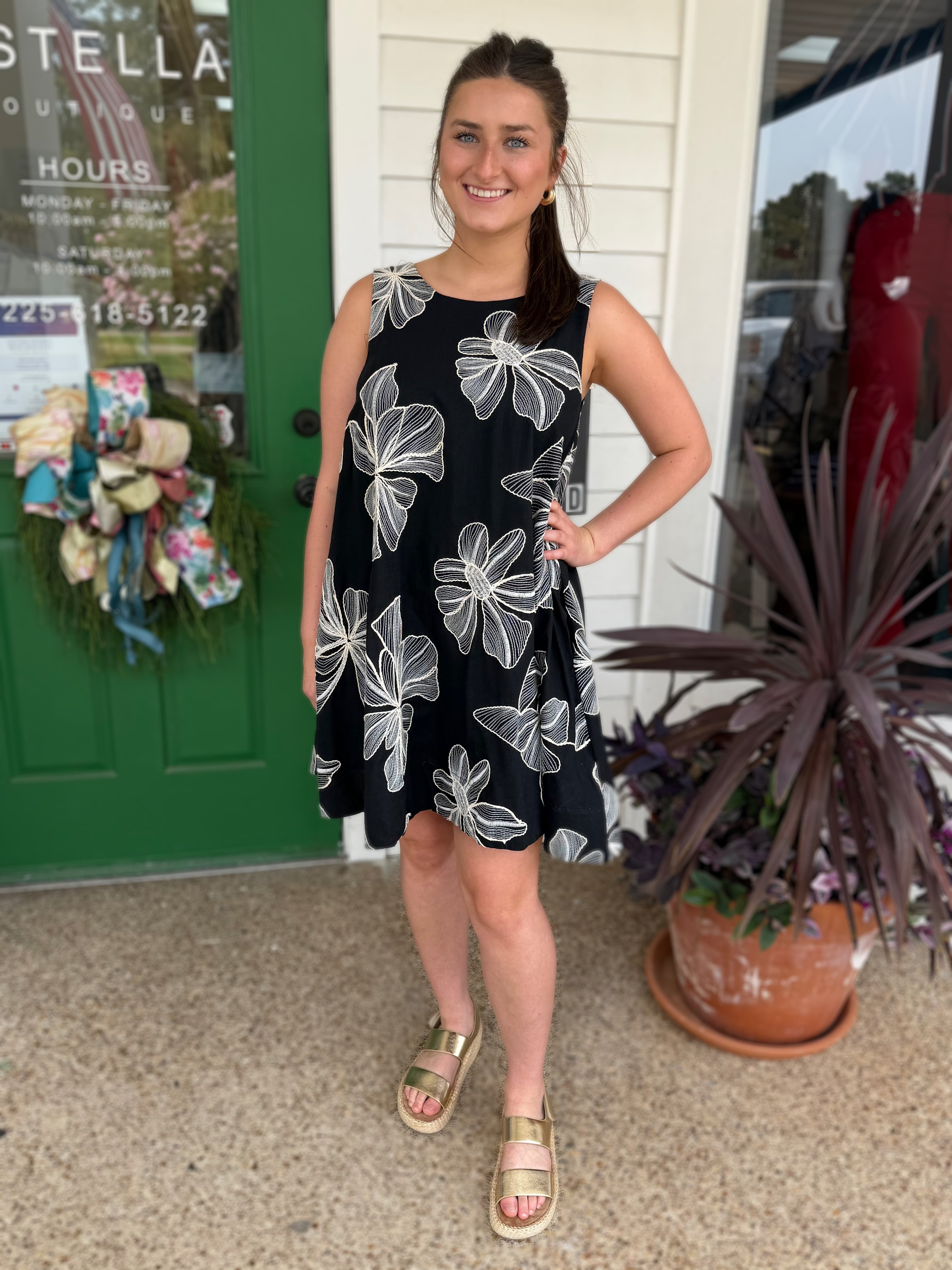 BLACK FLORAL EMBROIDERED A-LINE SLEEVELESS MINI DRESS