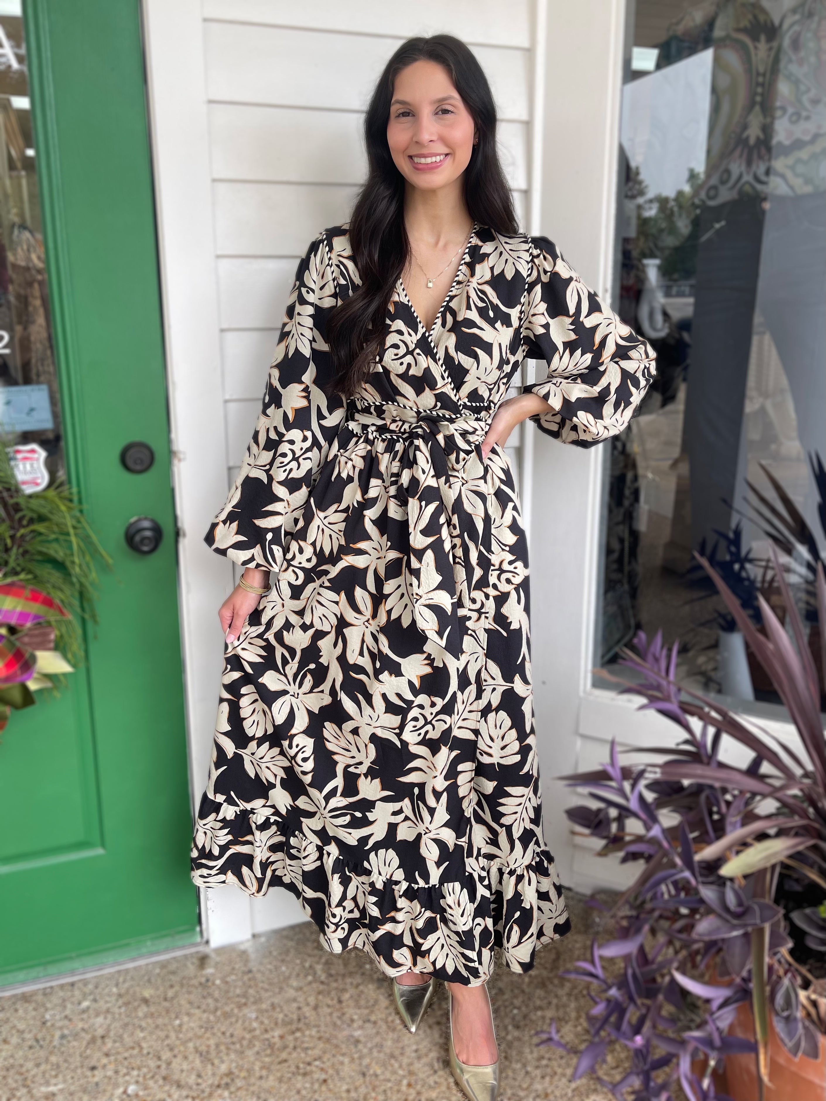BLACK FLORAL PRINT WAIST TIE WRAP MAXI DRESS