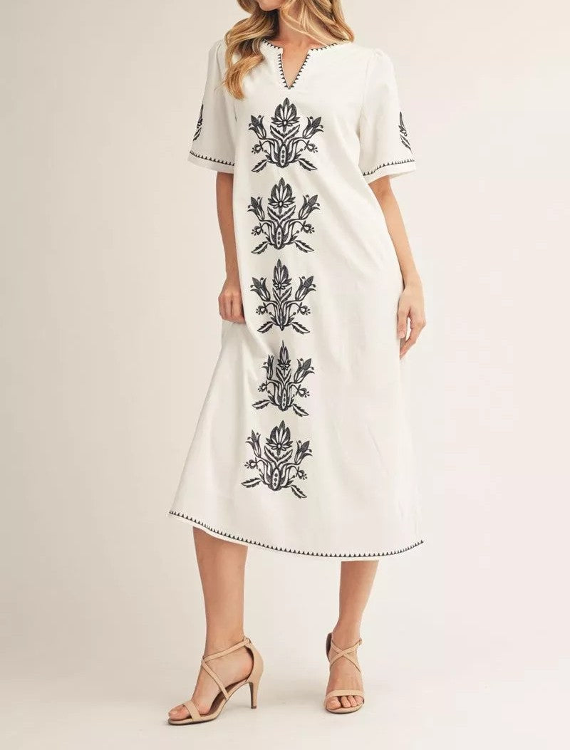 OFF WHITE/BLACK FLORAL EMBROIDERY GATHERED SHOULDER SHORT SLEEVE MIDI DRESS