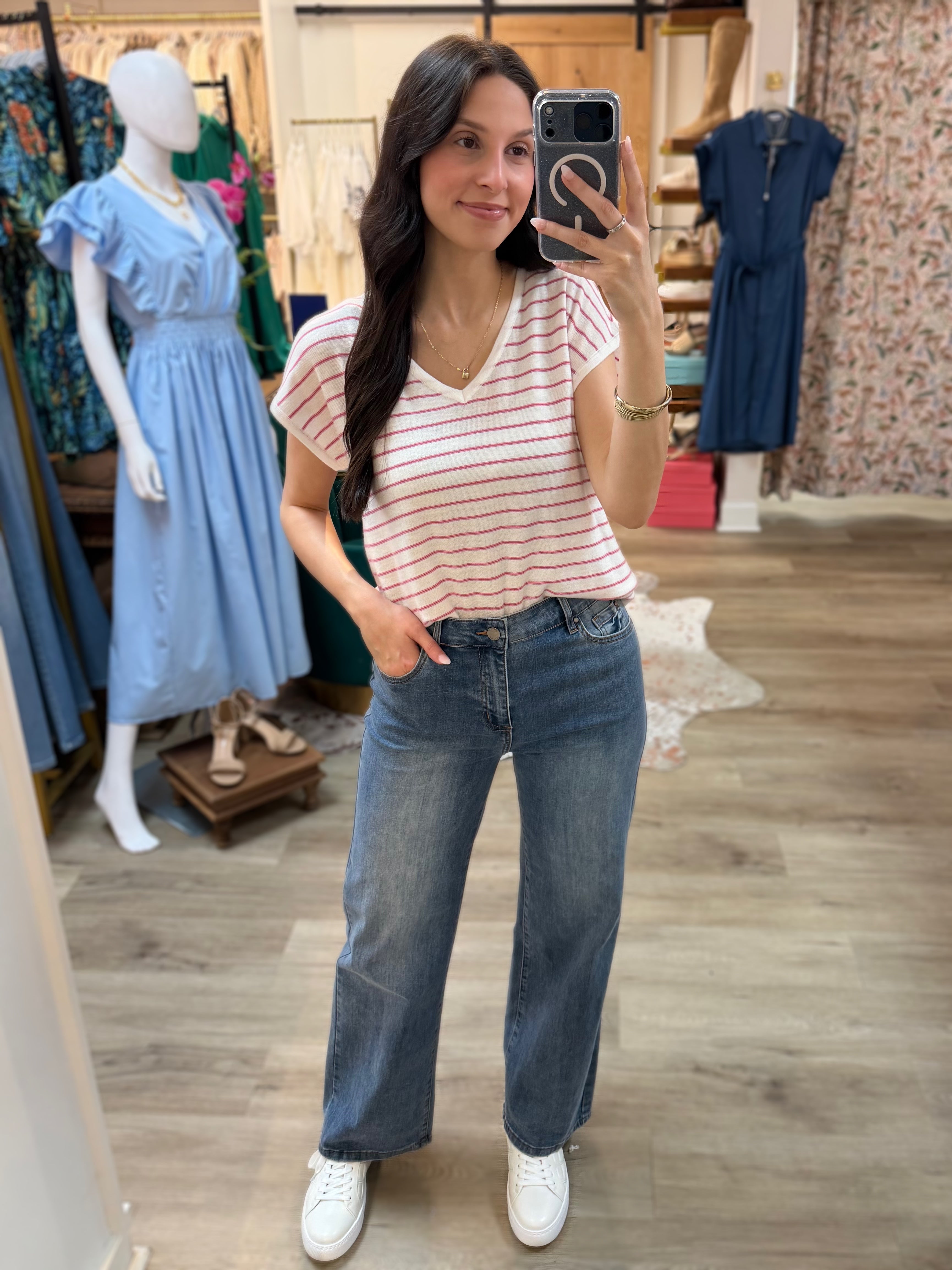 IVORY/PINK STRIPED VNECK SHORT SLEEVE SWEATER TOP