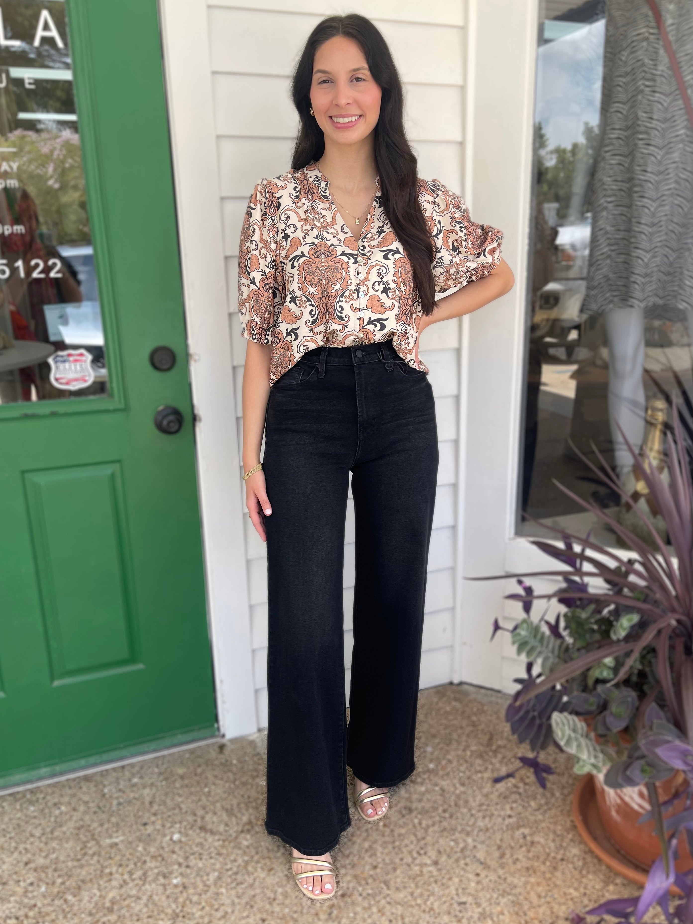 BEIGE/BLACK PAISLEY PRINT PUFF SLEEVE BUTTON UP TOP