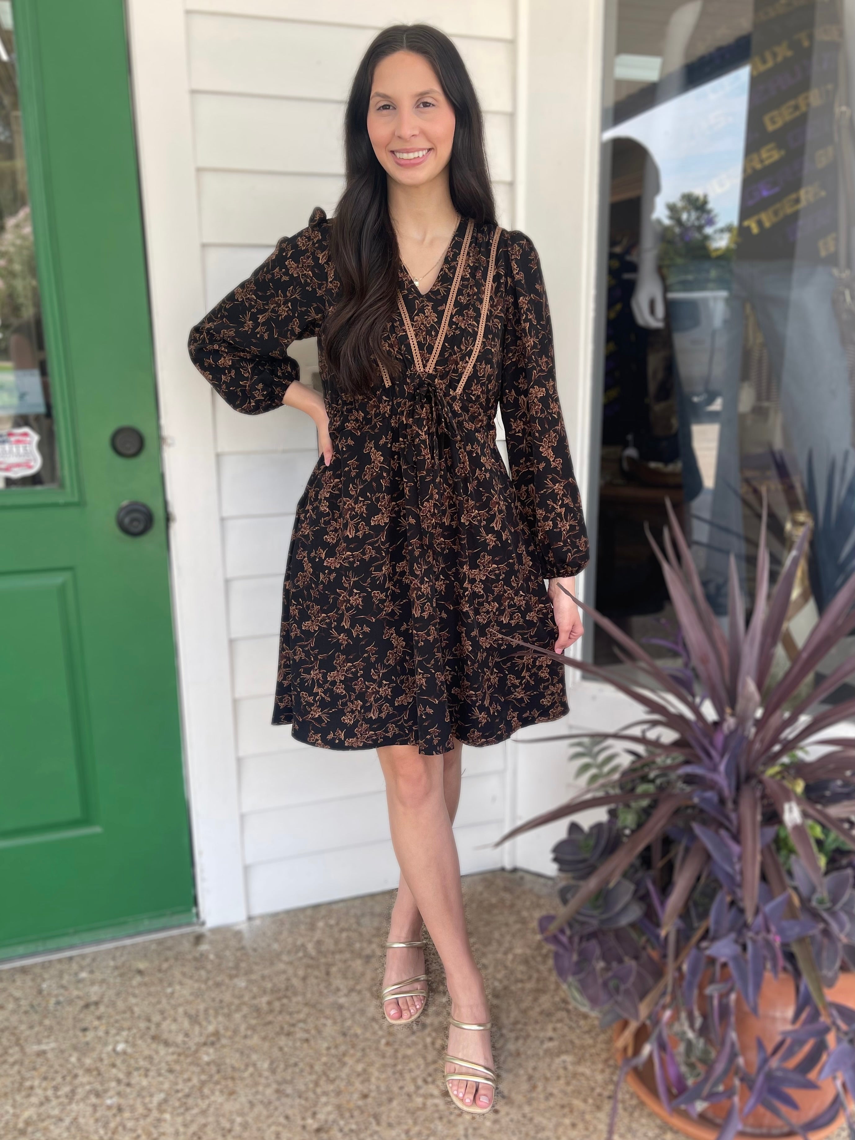 BLACK MULTI FLORAL VNECK LONG BUBBLE SLEEVE MINI DRESS