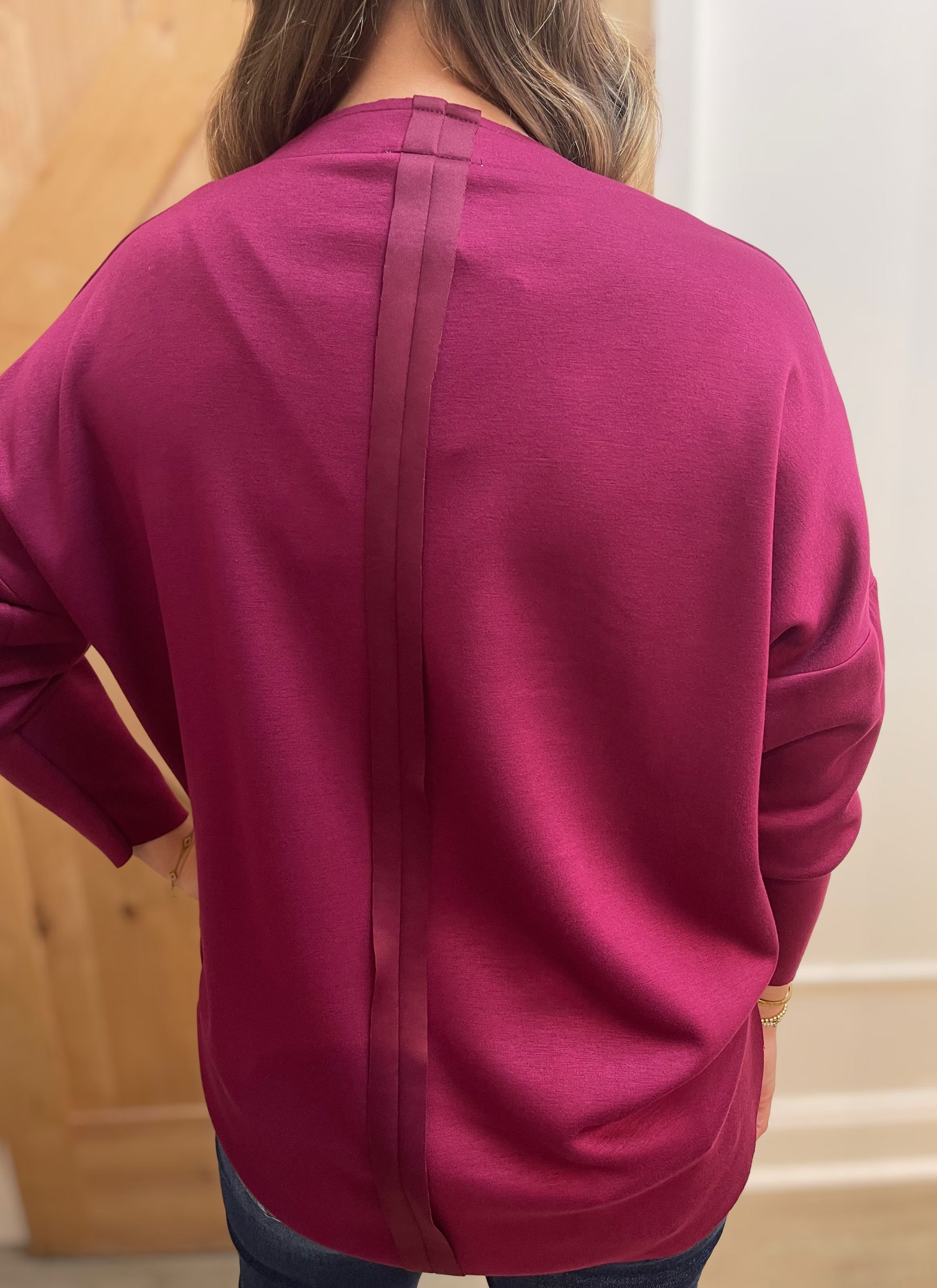 WINE SOLID KNIT FRONT PATCH POCKET LONG SLEEVE TOP