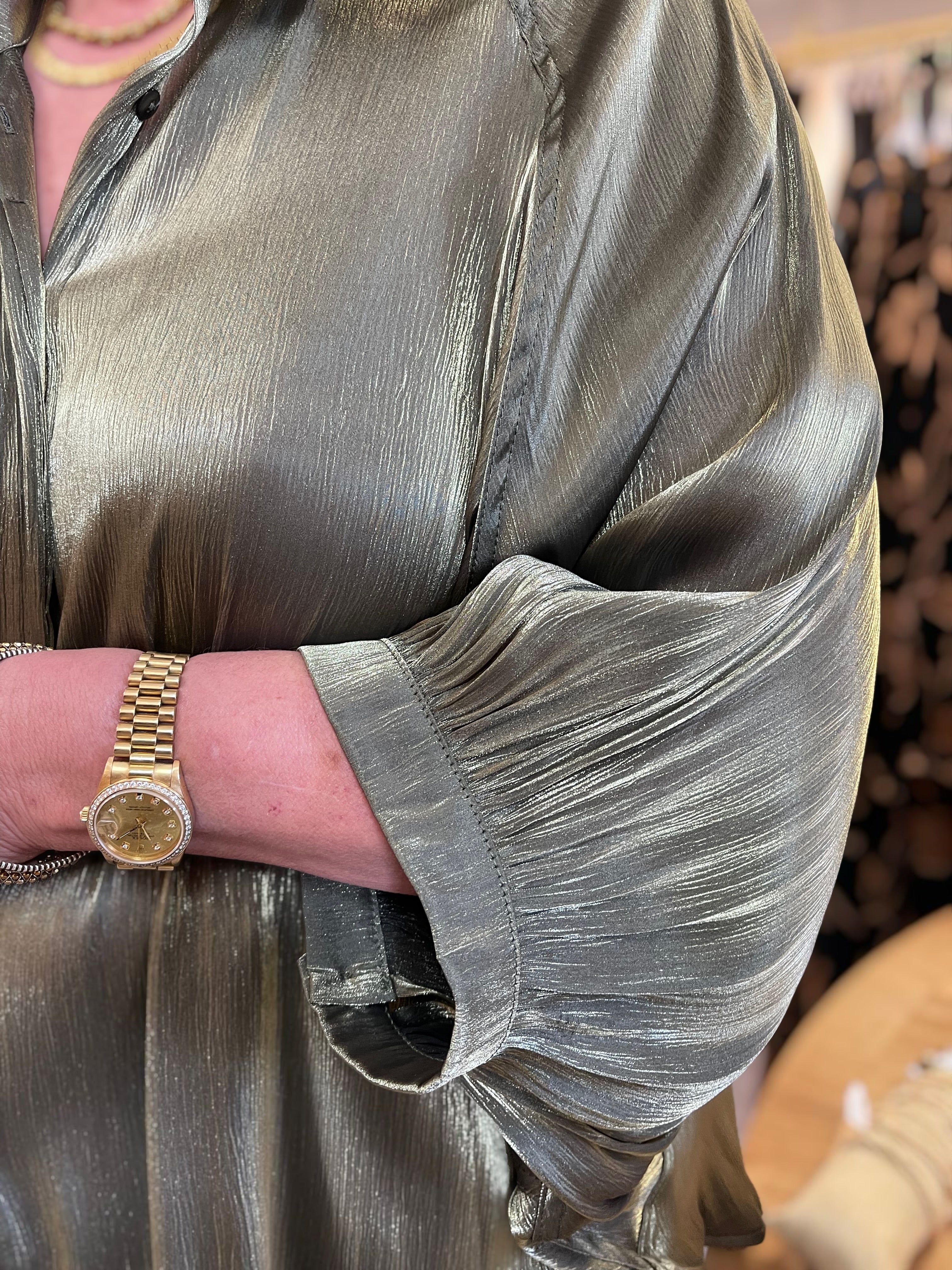 OLIVE BUTTON UP LONG FLOWY BATWING SLEEVE TOP