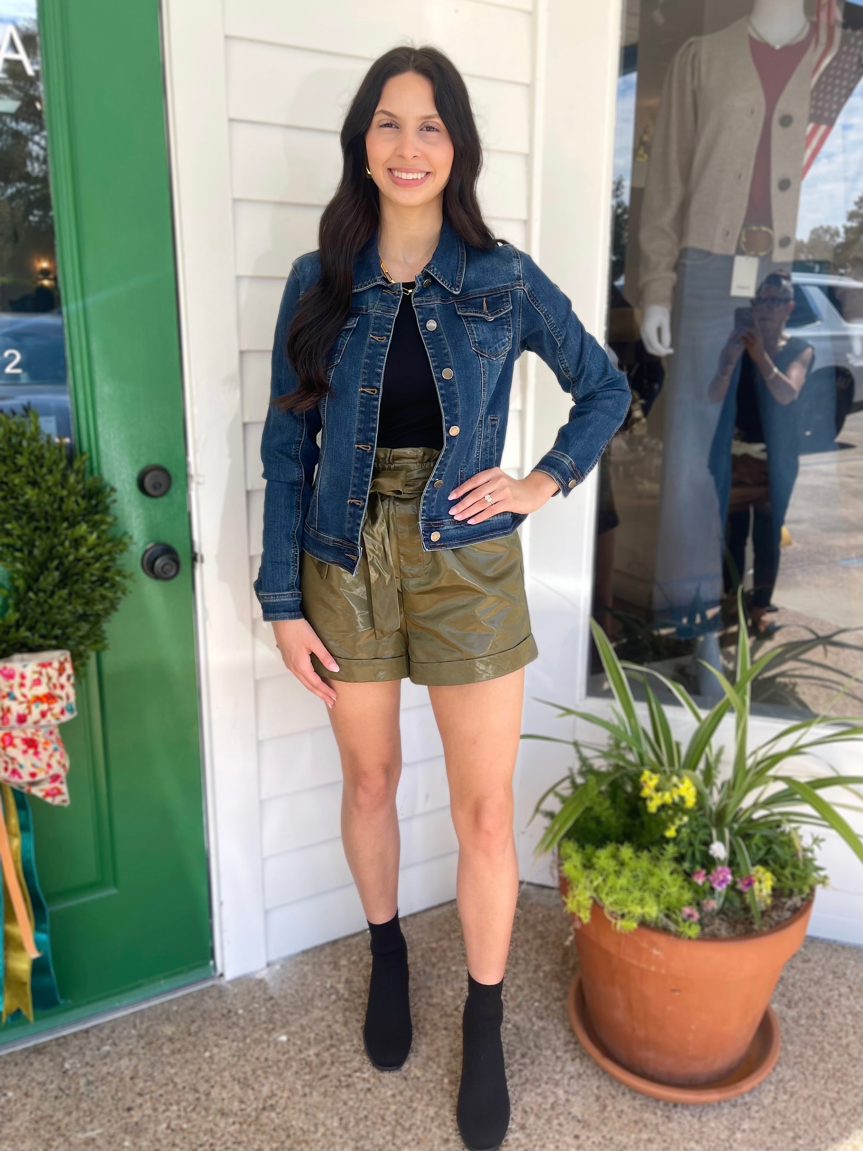 SHINY OLIVE HIGH WAISTED SELF TIE BELT SHORTS