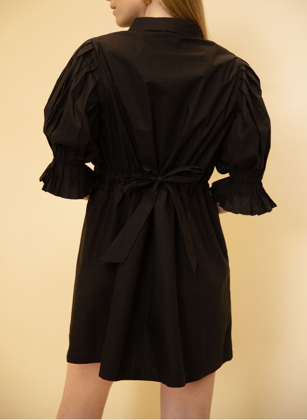BLACK POPLIN PLEATED SLEEVE SHIRT DRESS