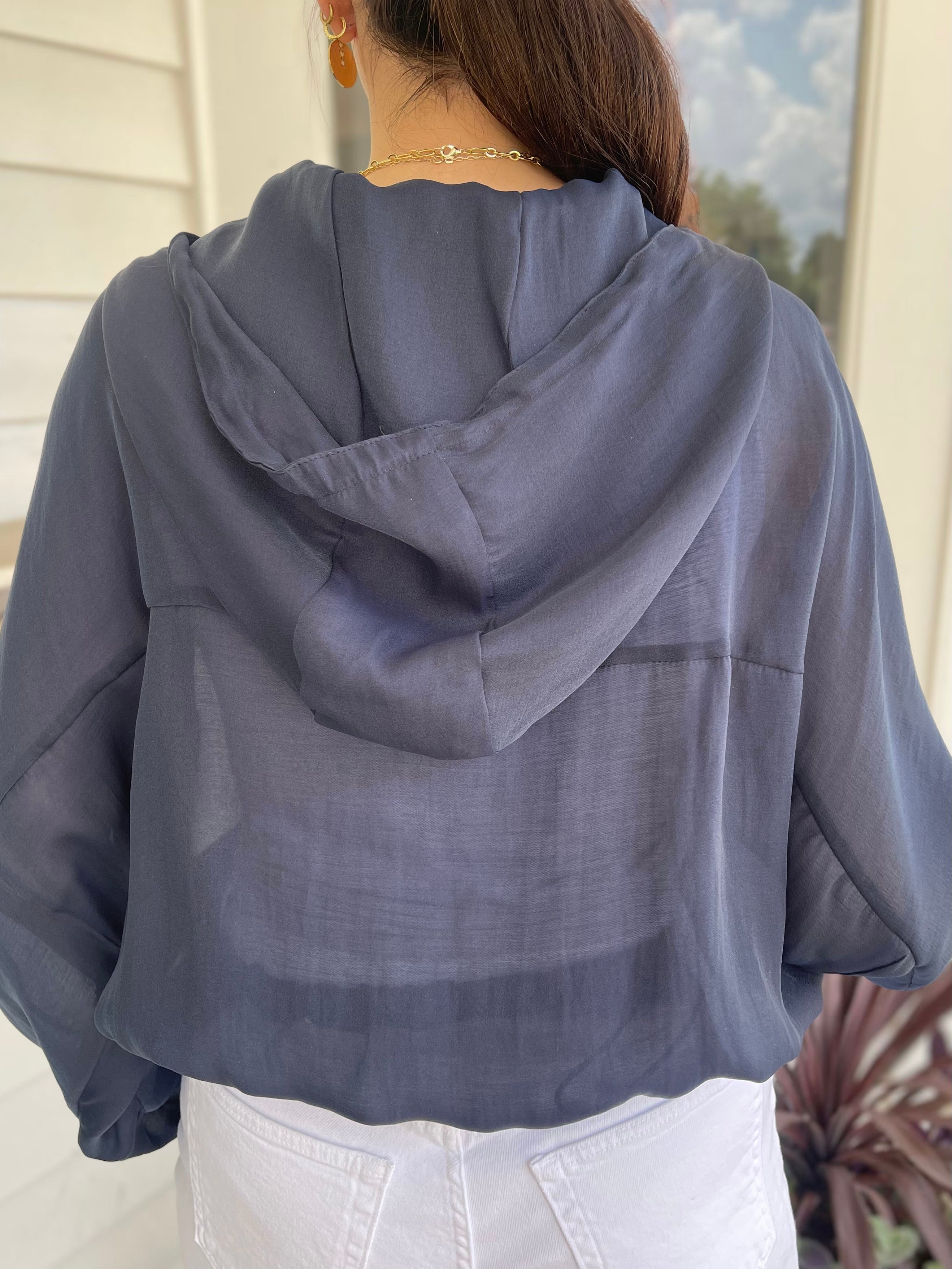 NAVY LIGHT WEIGHT HOODED SNAP-BUTTON UP JACKET