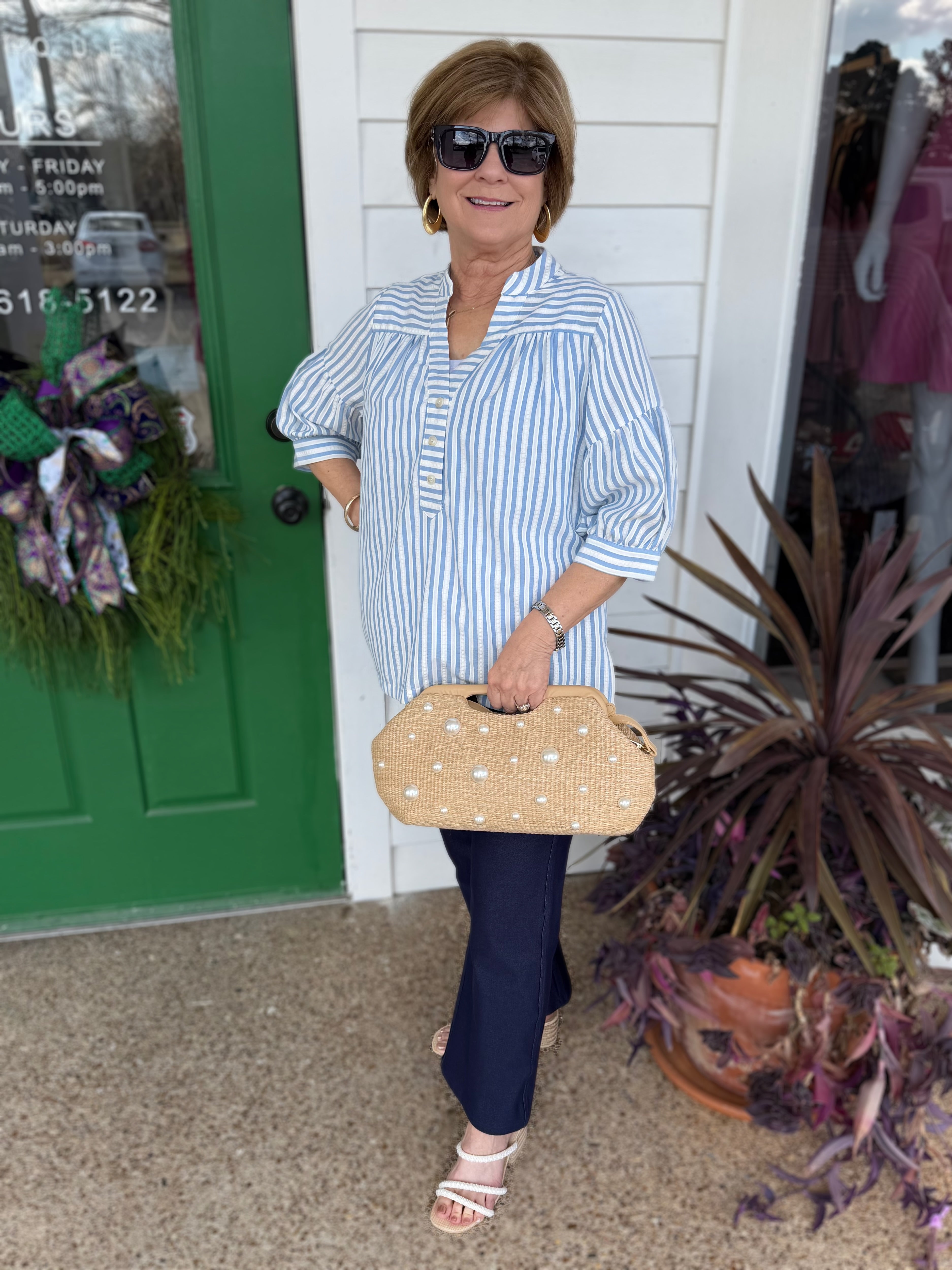 LIGHT BLUE STRIPED SHORT PUFF SLEEVE VNECK PULLOVER TOP