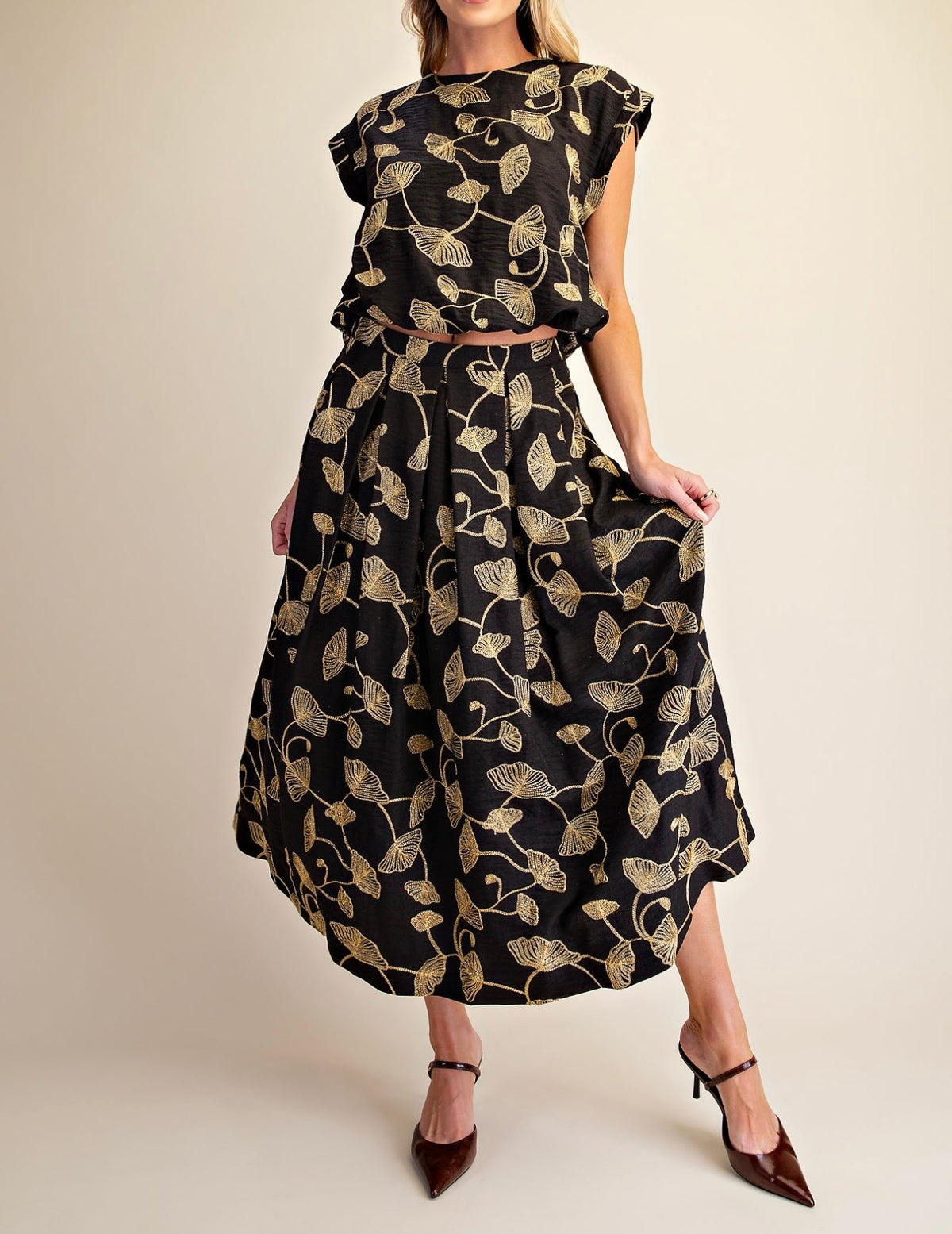 BLACK & GOLD LEAF EMBROIDERY A-LINE PLEATED MIDI SKIRT