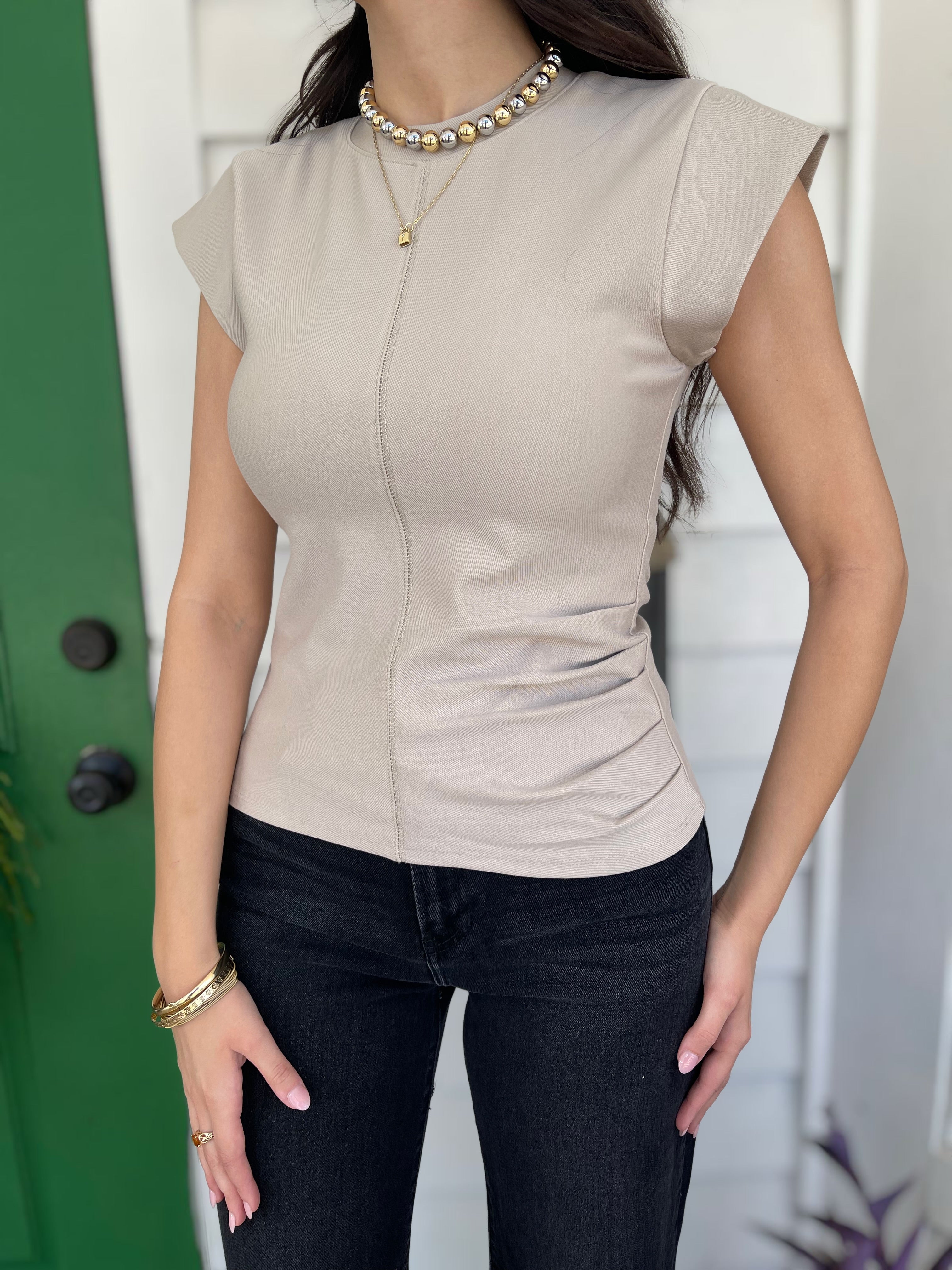 BEIGE RUSTIC GATHERED KNIT TOP