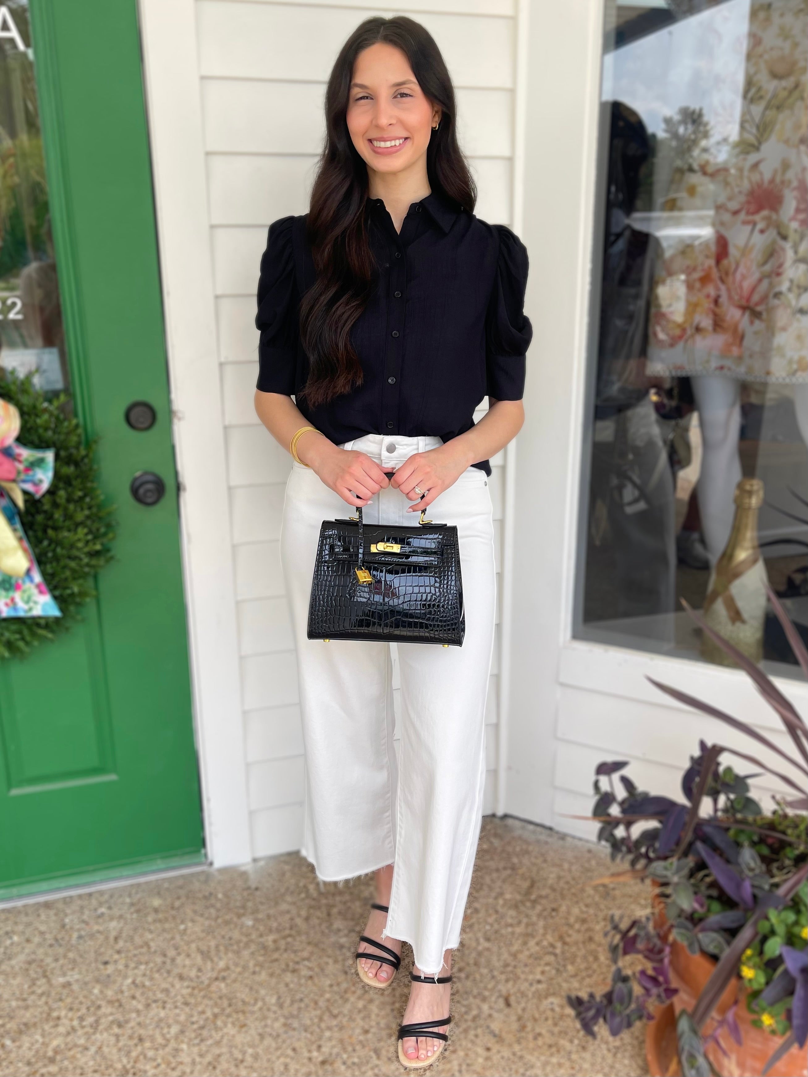 BLACK COLLARED SHORT PUFF SLEEVE BUTTON UP BLOUSE