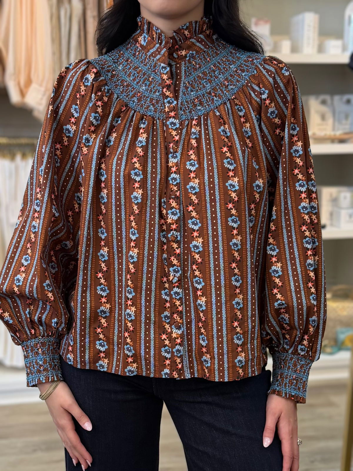 FIRESIDE FLORAL LONG VOLUMINOUS SLEEVE SMOCKED BEDFORD TOP