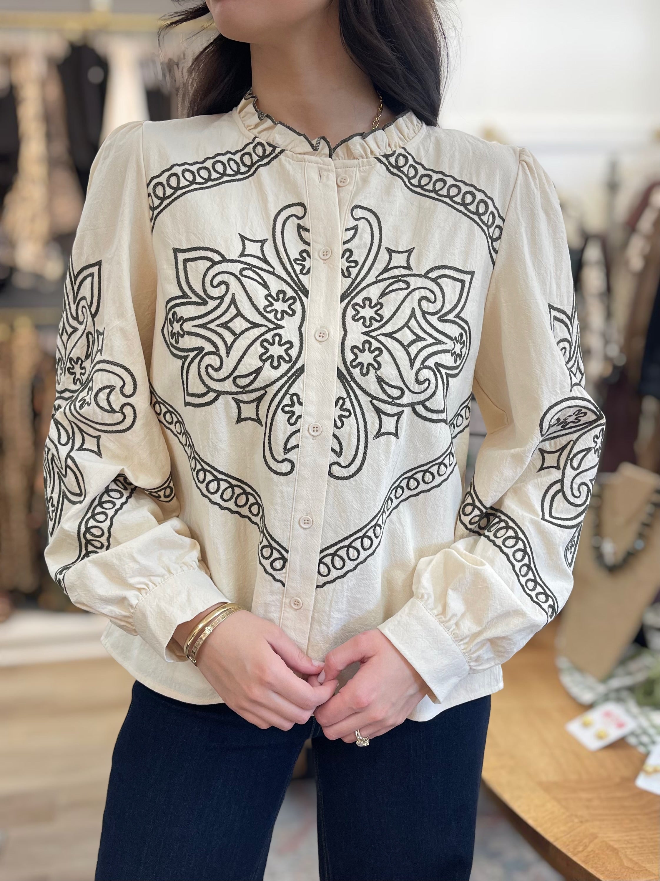 OAT MILK/OLIVE GREEN EMBROIDERED RUFFLED MOCK NECK LONG SLEEVE BUTTON UP TOP