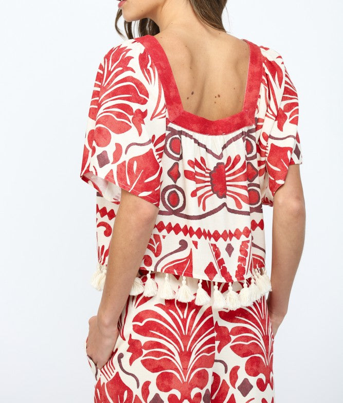 IVORY/RED GEO TROPICAL PRINT TASSEL FRINGE TRIM SQUARE NECK LINEN BLEND TOP