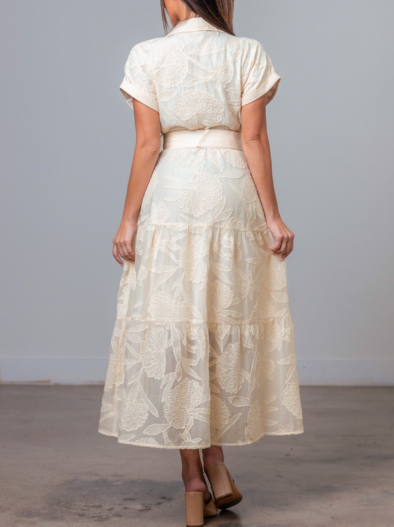 CREAM EMBROIDERED BELTED BUTTON UP SHORT SLEEVE DRESS