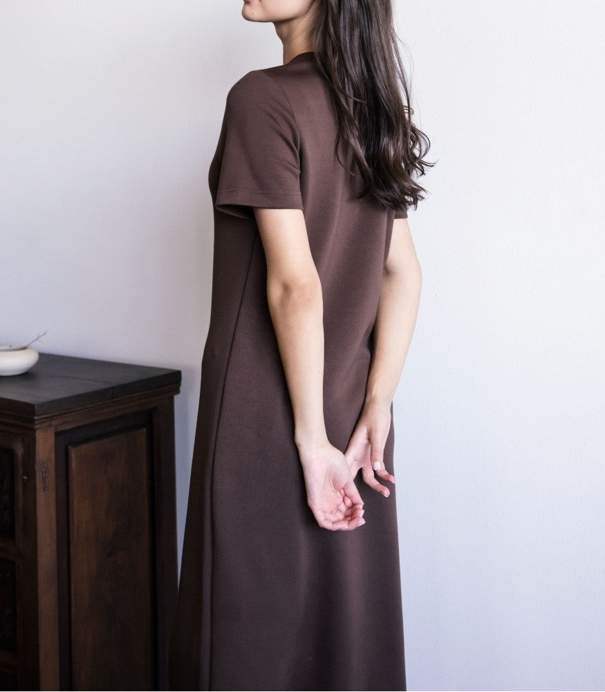 COCOA PCILL BUTTER MODAL SHORT SLEEVE CONTRAST RIB NECK MIDI DRESS
