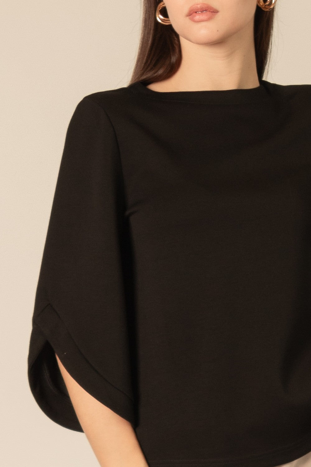 BLACK PCILL BUTTER MODAL FLARE 3/4 SLEEVE ROUND NECK TOP