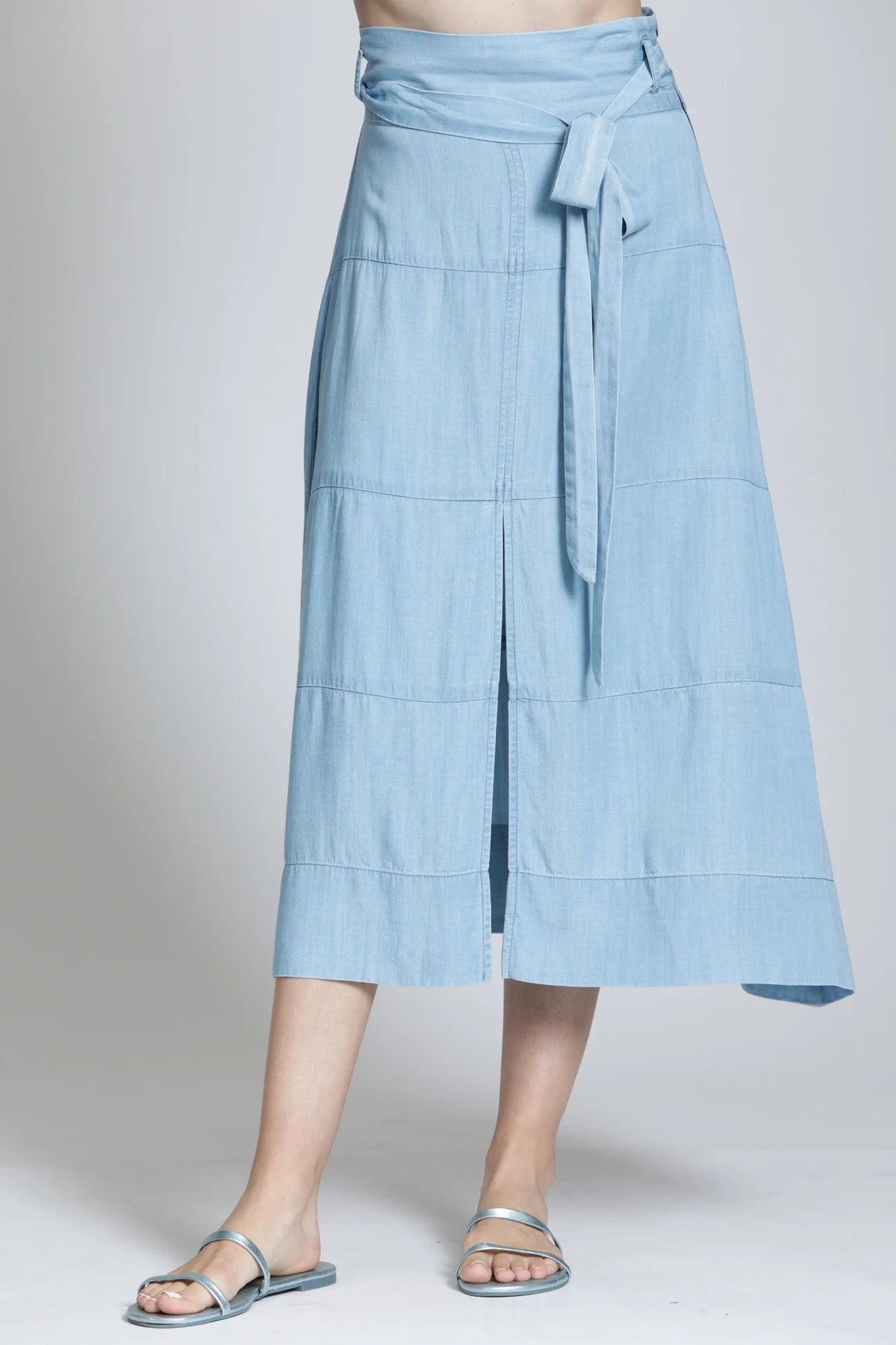LIGHT INDIGO TENCEL A-LINE WAIST TIE SKIRT