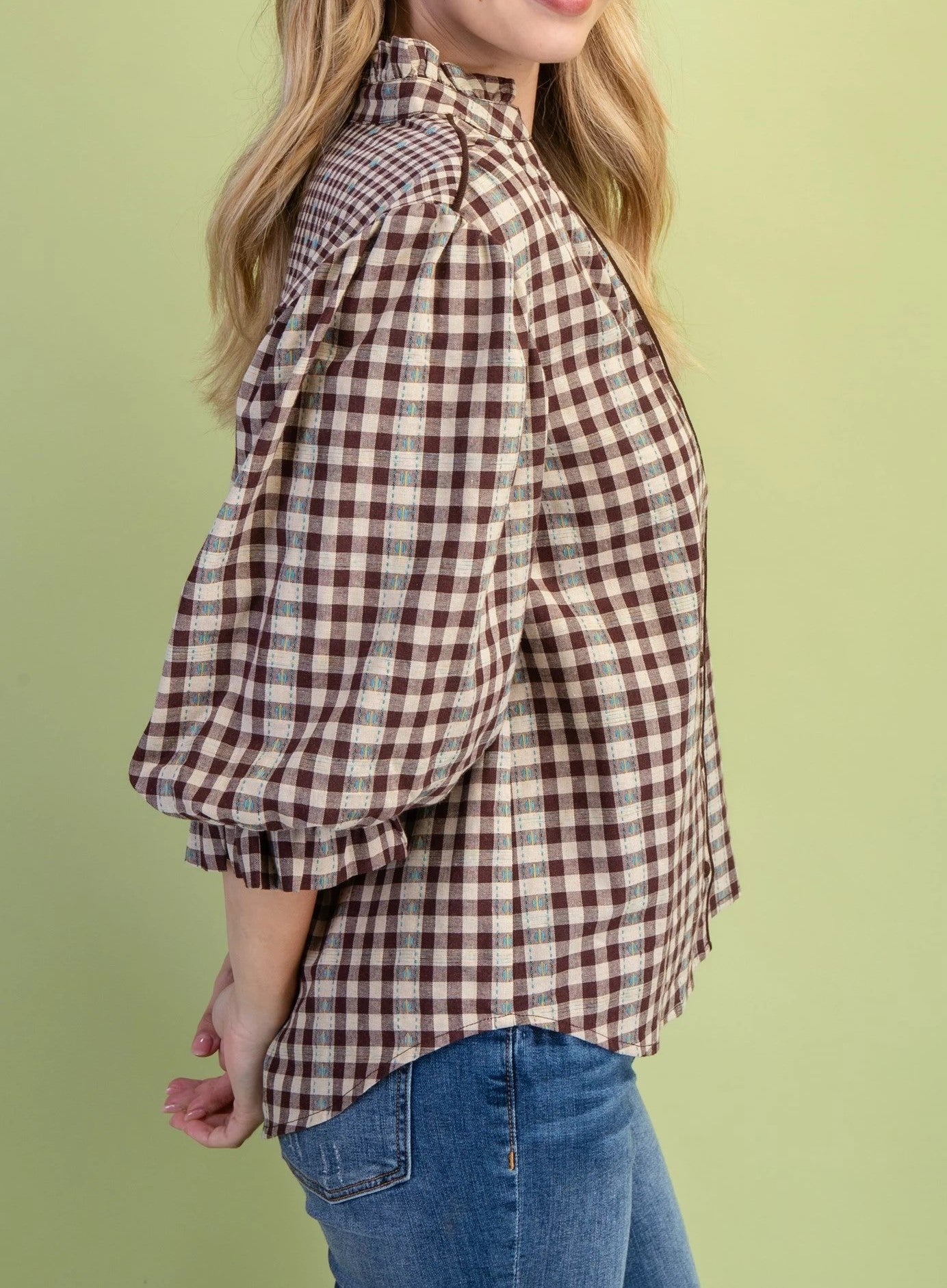BROWN CHECKERED PRINT BUTTON DOWN GATHERED SLEEVE TOP