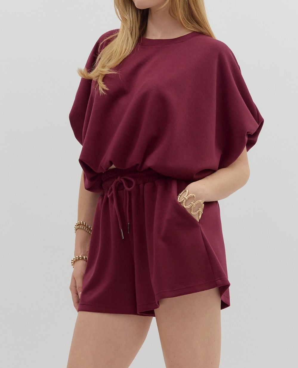 WINE BUBBLE HEM PULLOVER TOP