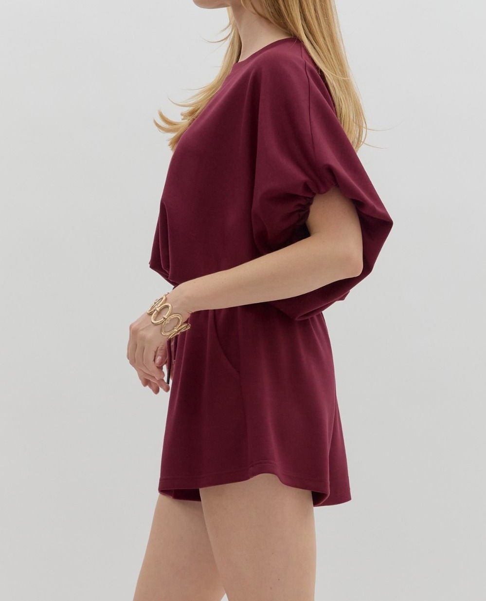 WINE BUBBLE HEM PULLOVER TOP