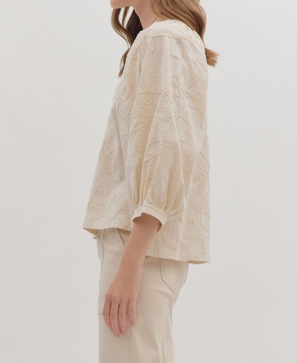 ECRU EMBROIDERED BOTANICAL PRINT 3/4 SLEEVE TOP