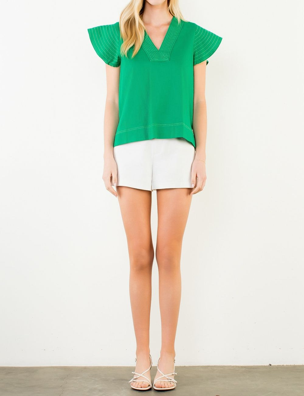 GREEN CONTRAST STITCH SHORT RUFFLE SLEEVE VNECK TOP