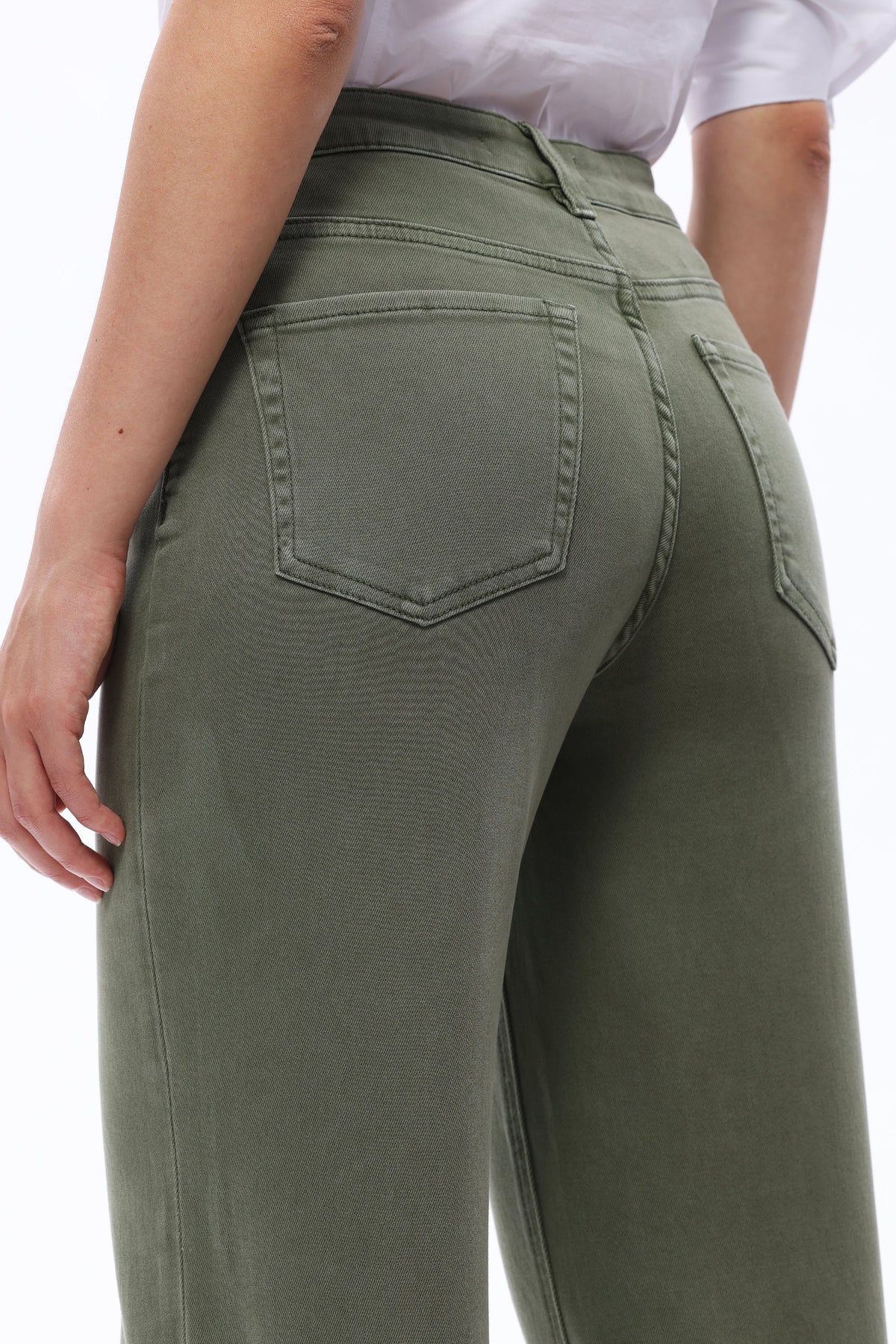 GREEN MID RISE STRAIGHT FLARE LEG JEAN