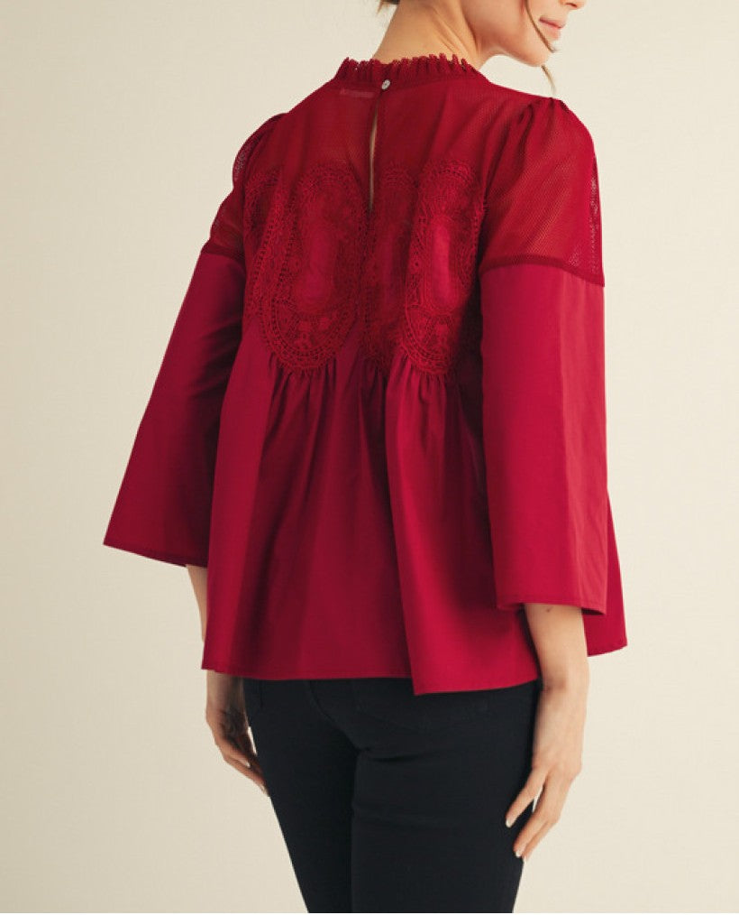 BURGUNDY CROCHET ACCENT MESH CONTRAST 3/4 SLEEVE TOP