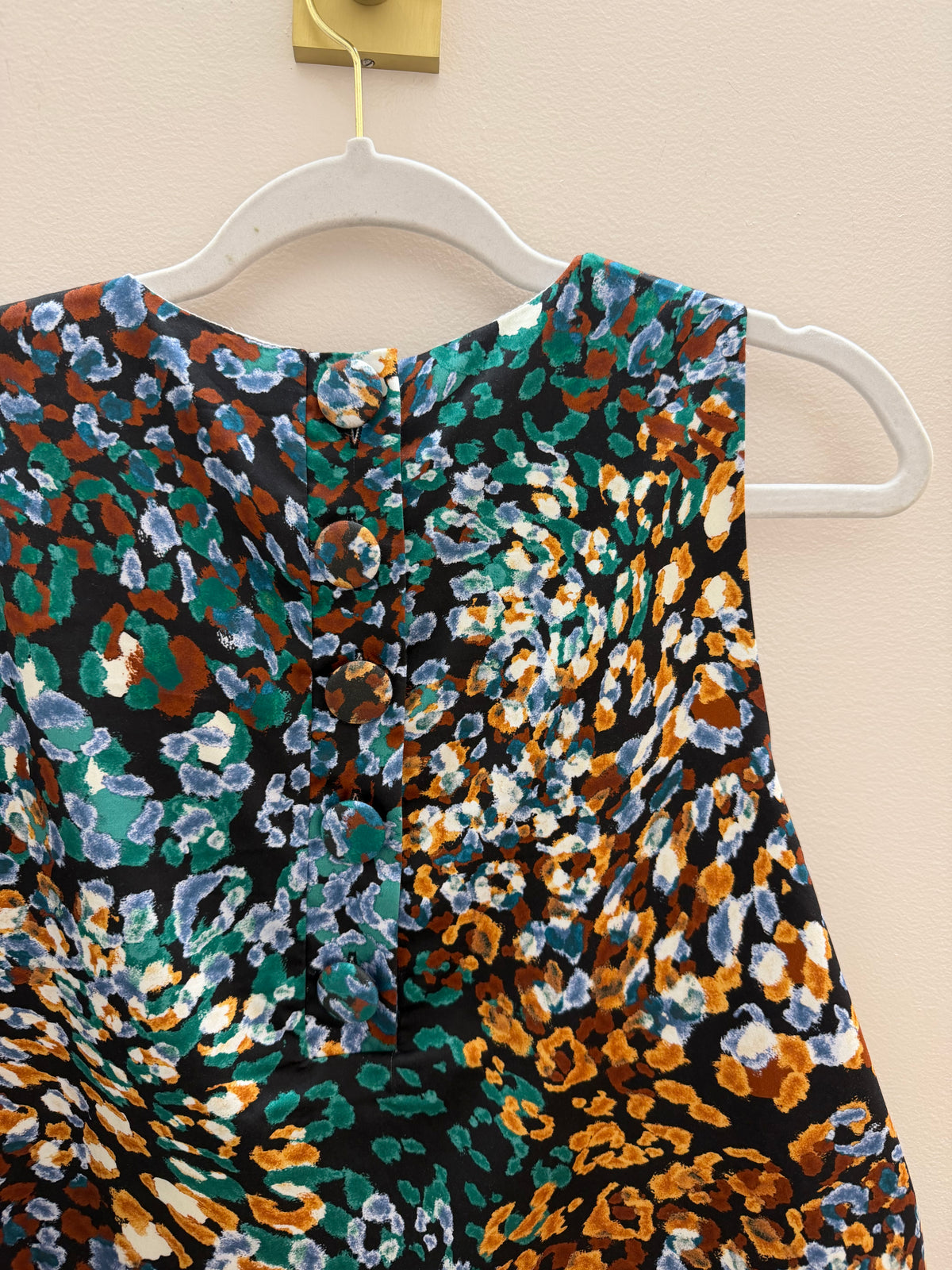 MULTI URBAN JUNGLE LEOPARD SLEEVELESS COURTNEY TOP
