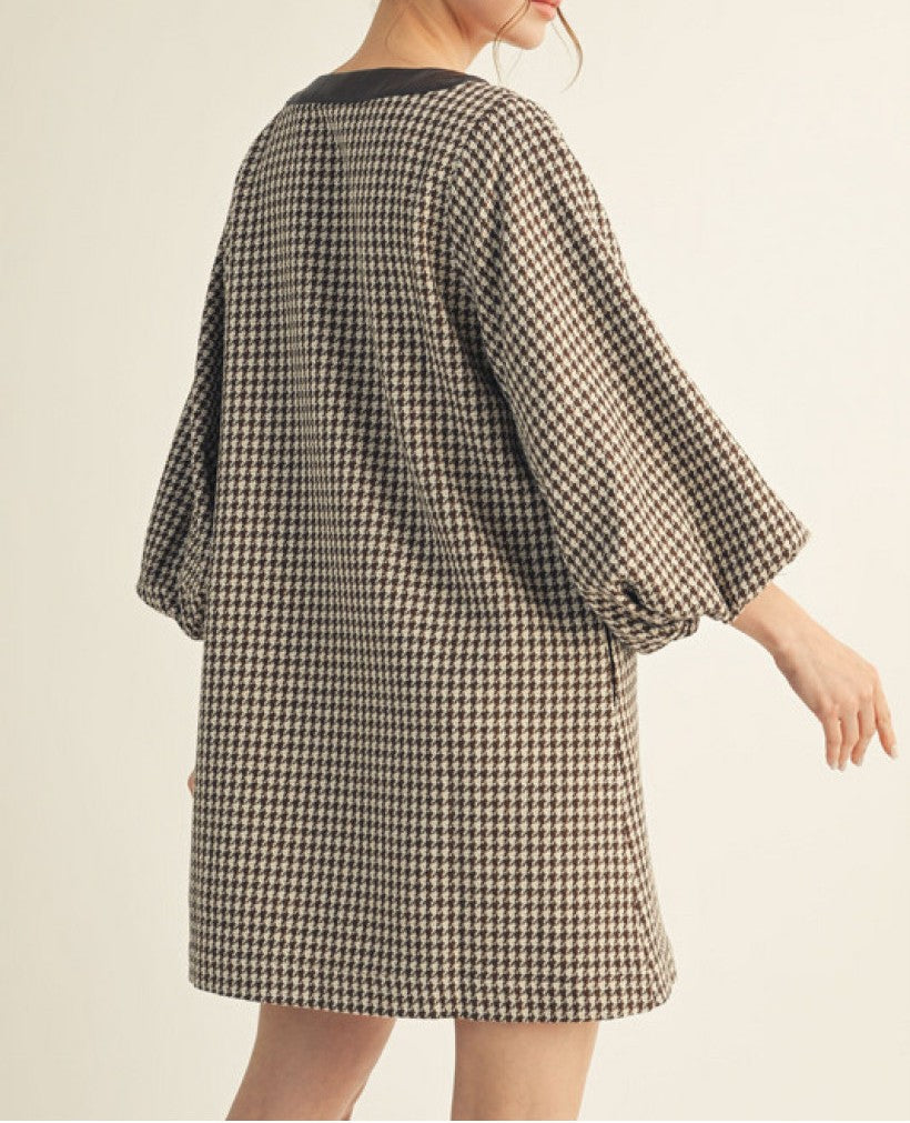BROWN HOUNDSTOOTH FAUX LEATHER CONTRAST 3/4 BALLOON SLEEVE MINI DRESS