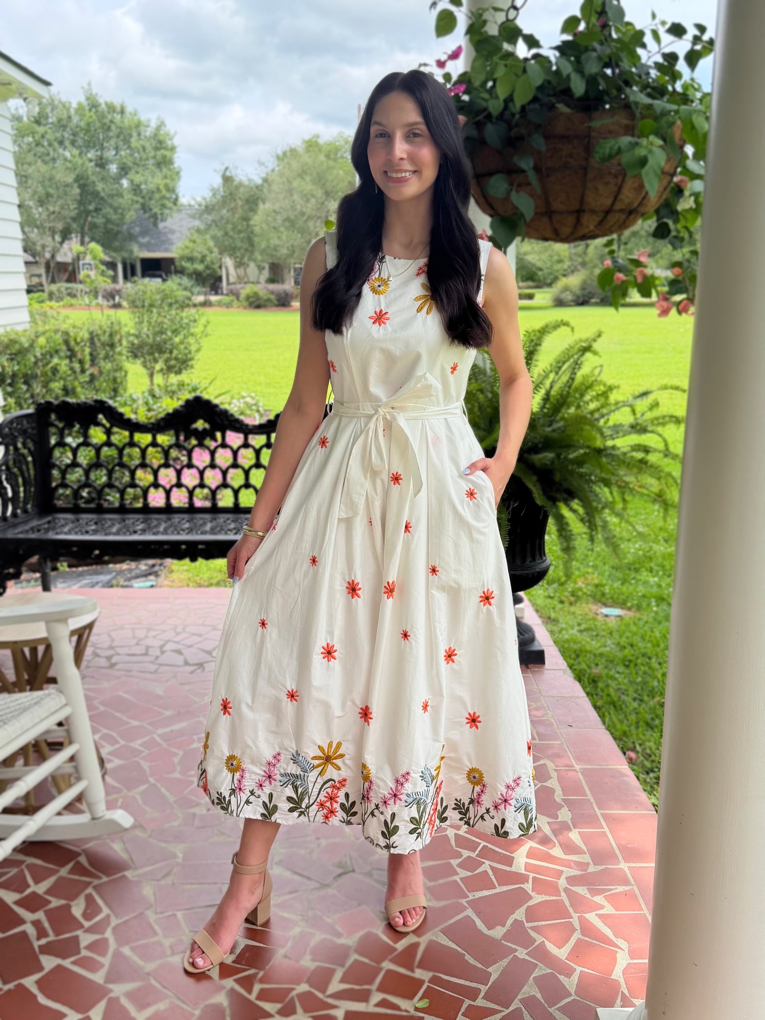 WHITE MULTI FLORAL EMBROIDERY WAIST TIE SLEEVELESS MIDI DRESS