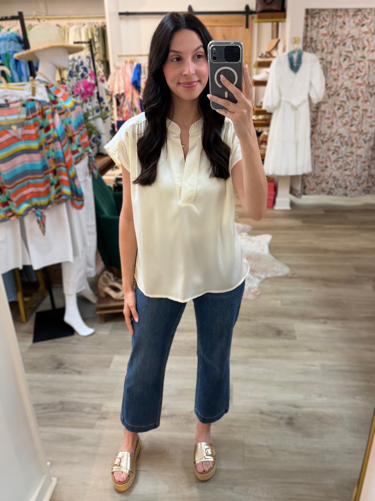 CREAM SATIN VNECK SHORT GATHERED CAP SLEEVE TOP