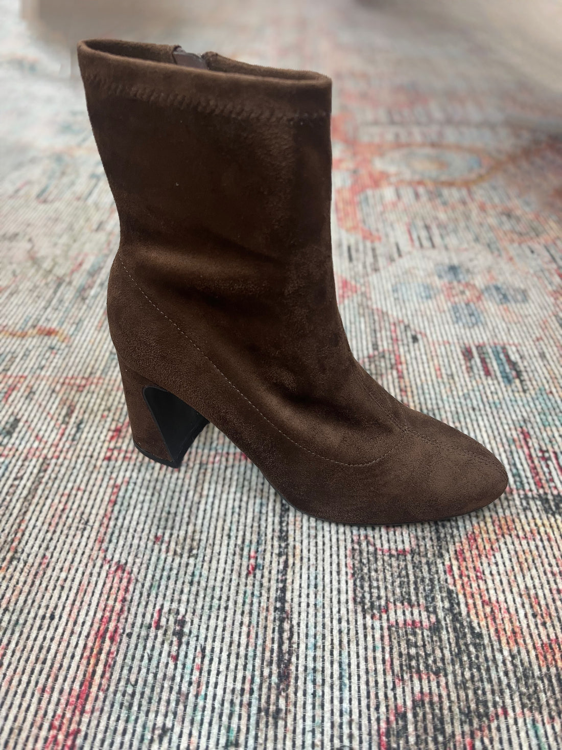 CHOCOLATE BROWN SUEDE THIVA BOOT