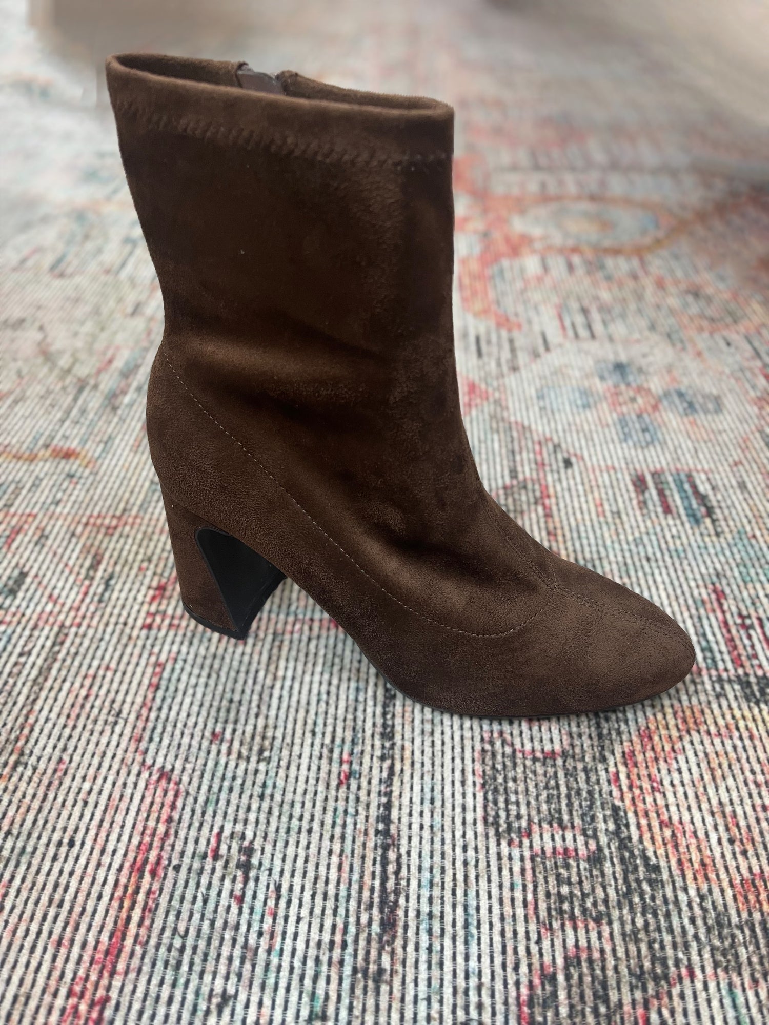 CHOCOLATE BROWN SUEDE THIVA BOOT
